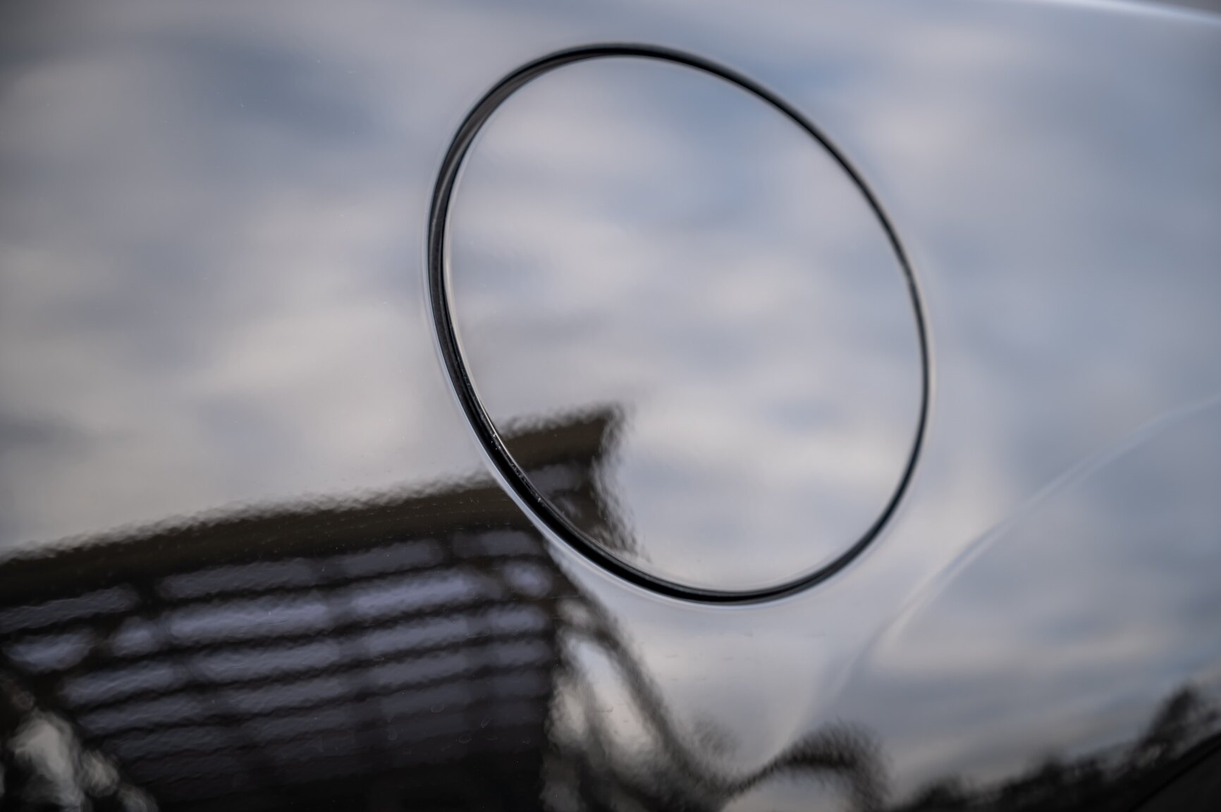 Exterior image of 2010 Chevrolet Camaro SS (37)