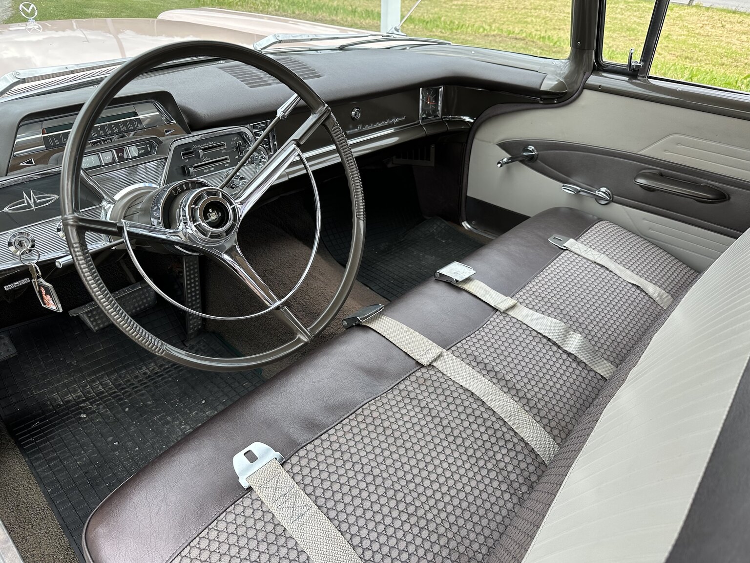 Interior image of 1959 Mercury Monterey 4-door Hardtop Cruiser