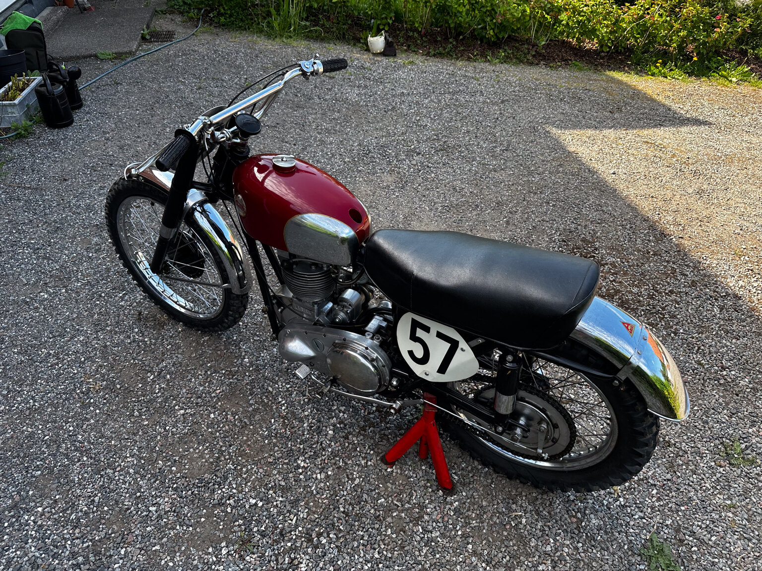 Aussenfoto 1954 Ariel HS 500