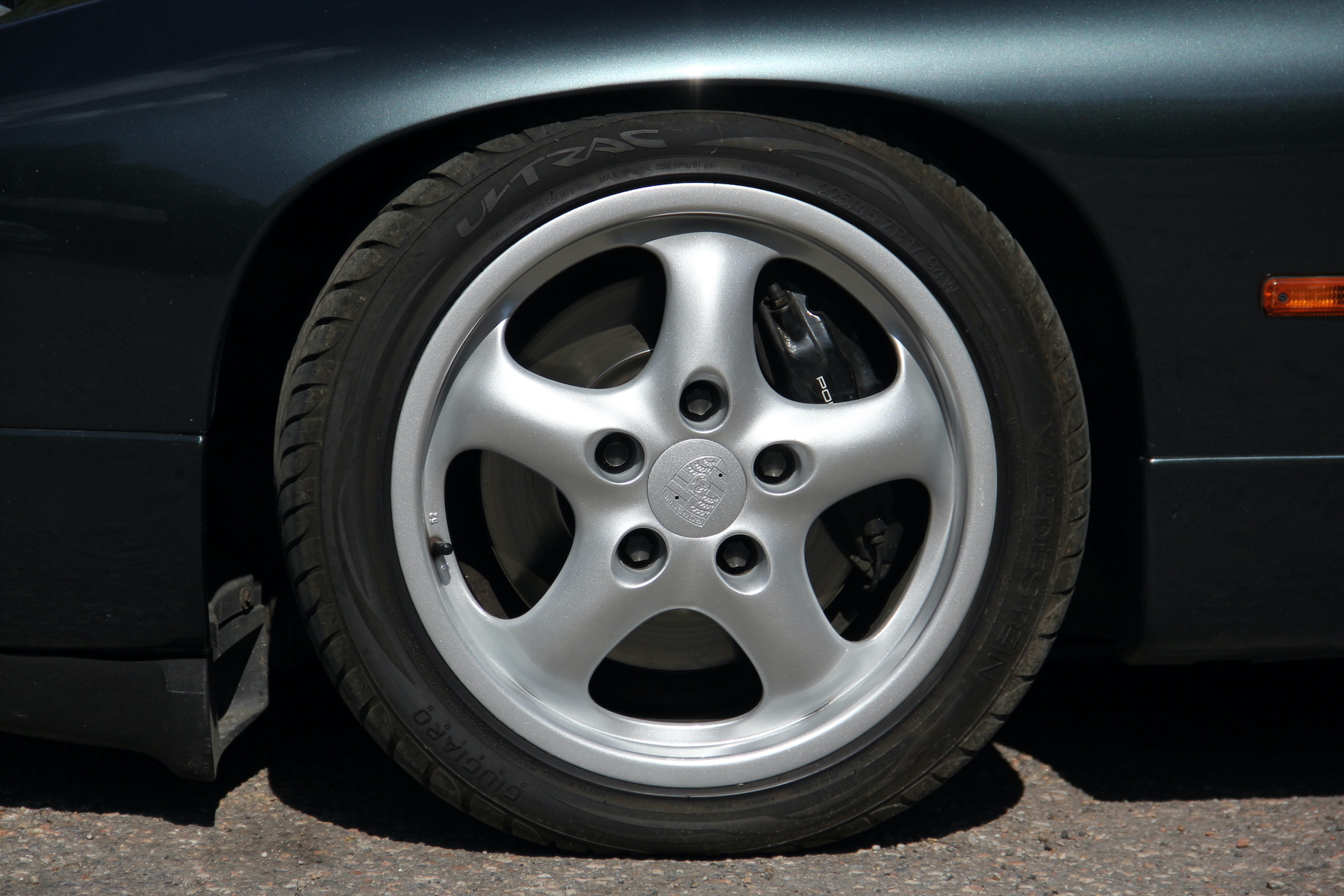 Exterior image of 1994 Porsche 928 GTS