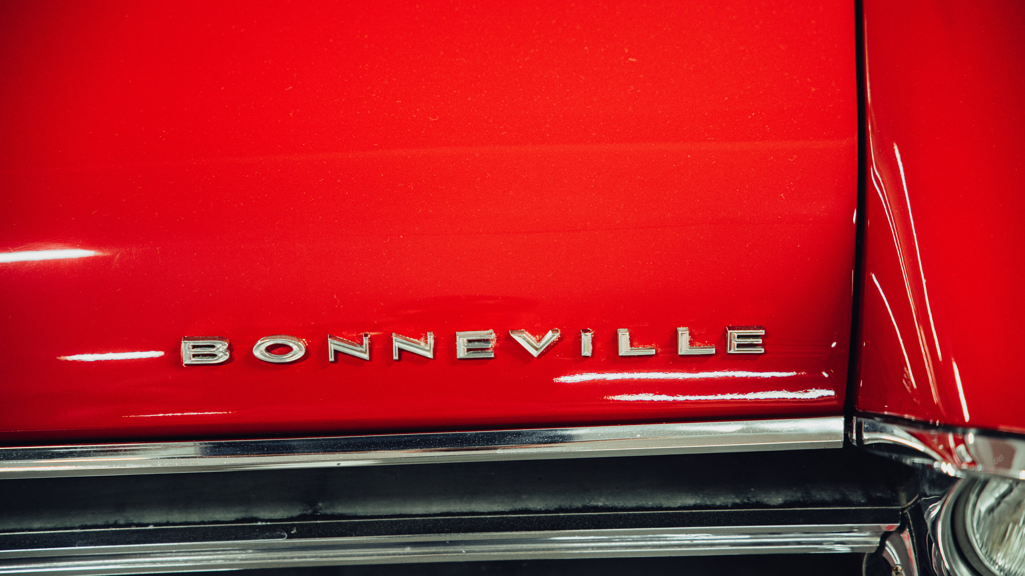 Exterior image of 1965 Pontiac Bonneville Cabriolet 6.4 V8