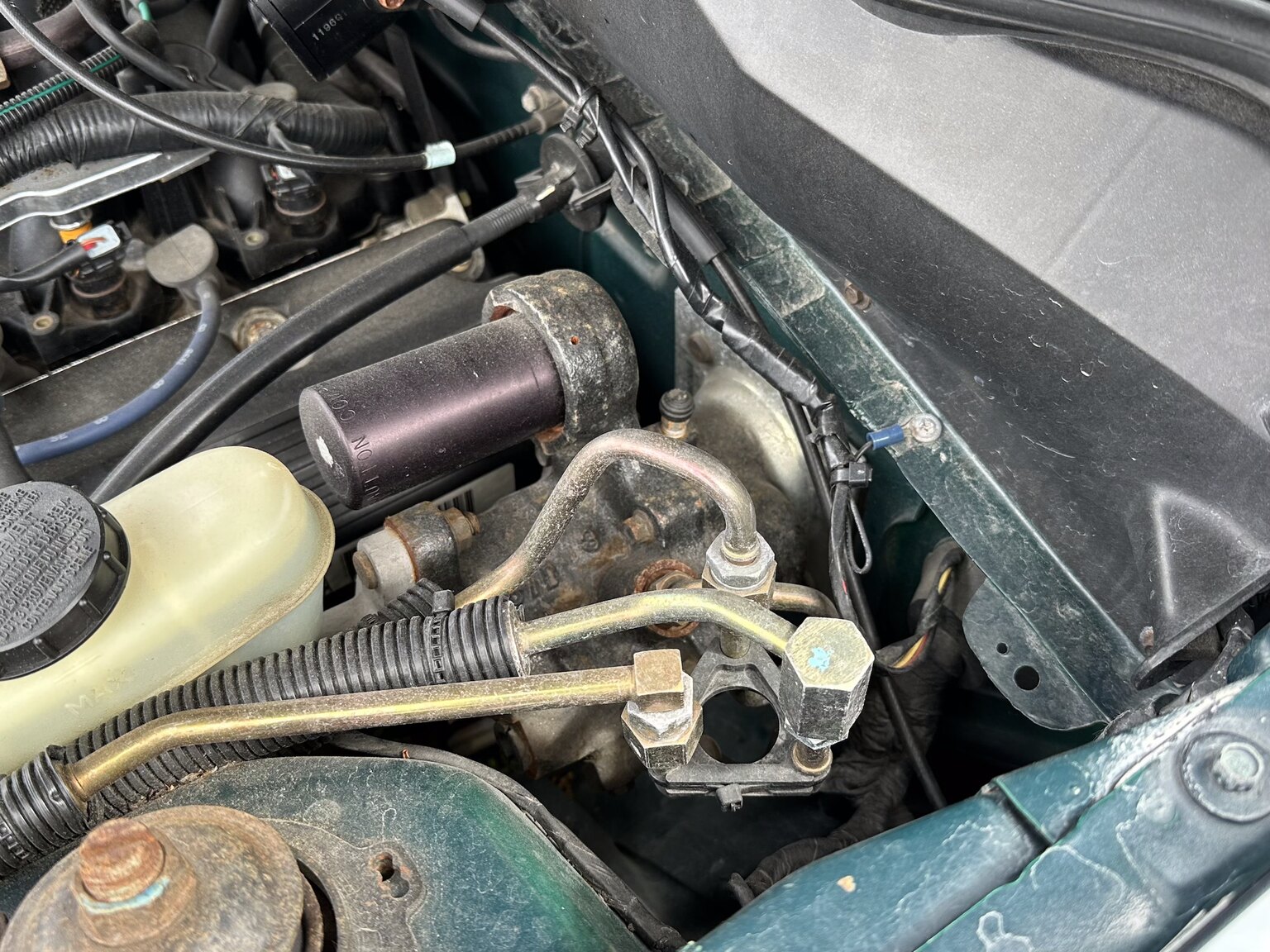 Image of 1998 Ford Mustang GT Convertible mechanics