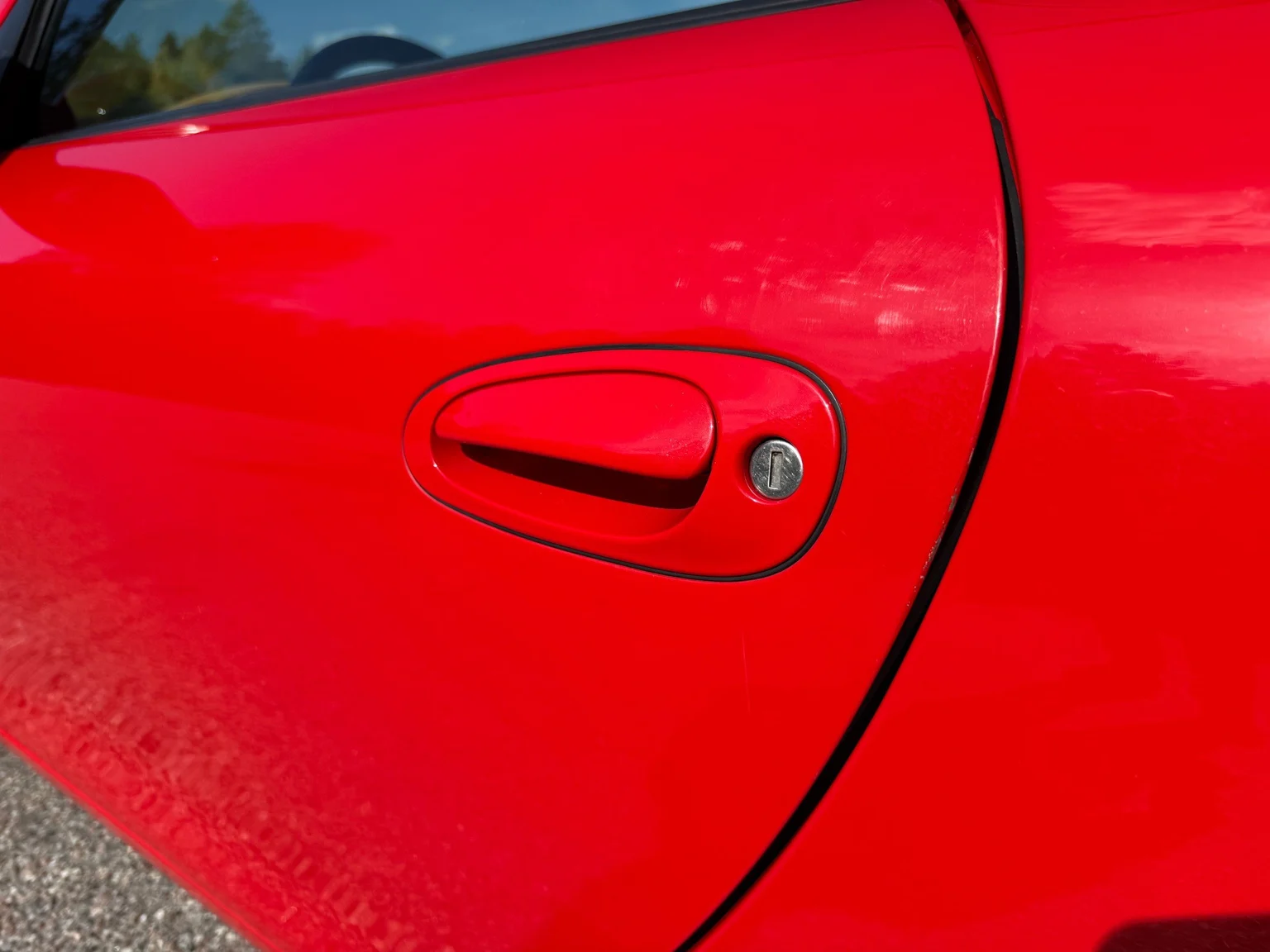 Exterior image of 1998 Porsche 911 Carrera (48)
