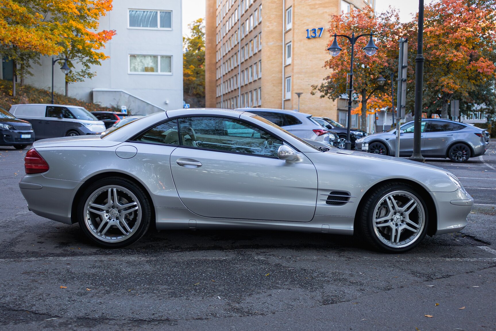 Exteriörbild på 2002 Mercedes-Benz SL 500