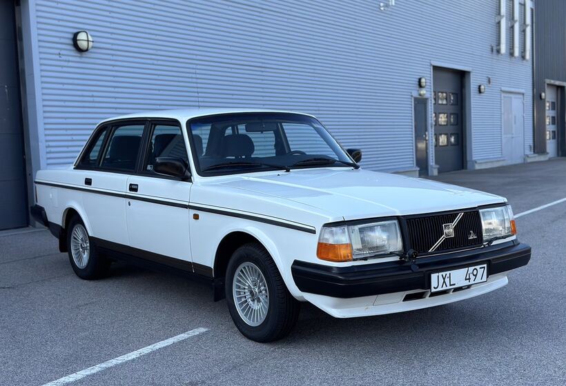 1991 Volvo 240 GLT