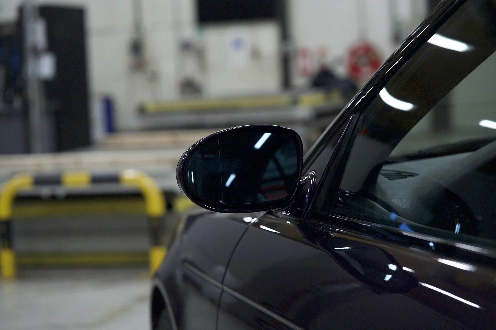 Exteriörbild på 2002 BMW M5 E39 (71)