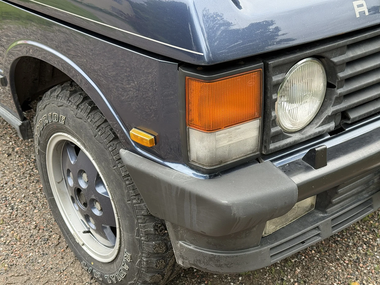 Aussenfoto 1990 Range Rover Vogue SE 3.9 (47)