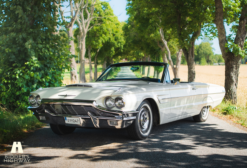 1965 Ford Thunderbird