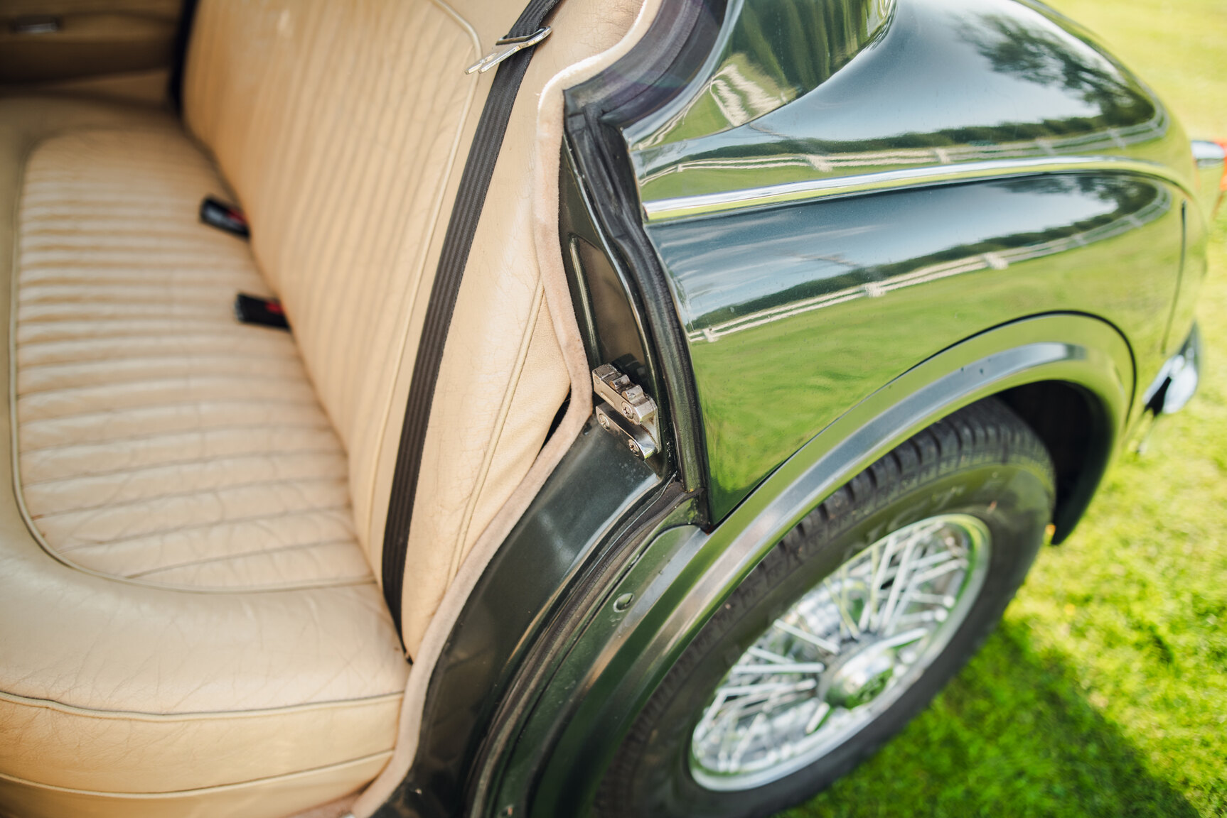Interior image of 1965 Daimler 250 V8