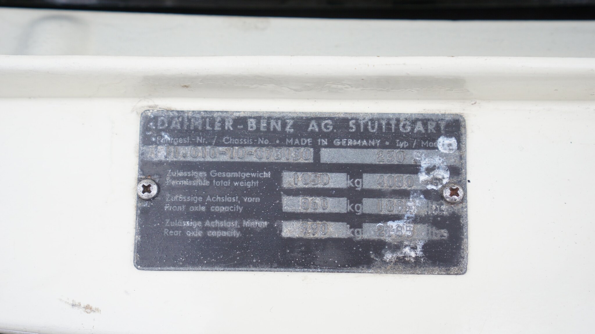 Image of 1966 Mercedes-Benz 230 S mechanics