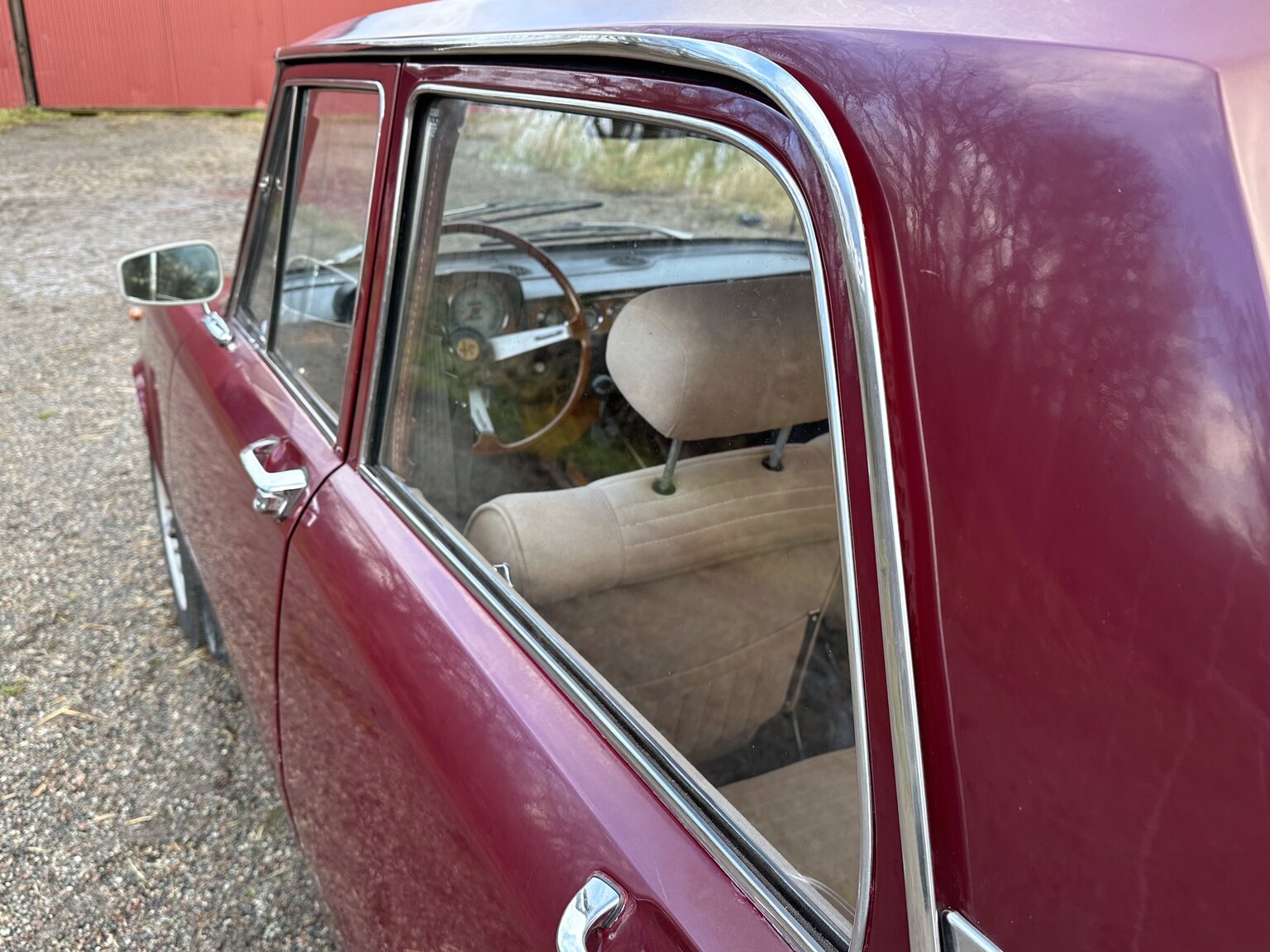 Aussenfoto 1973 Alfa Romeo Berlina 2000