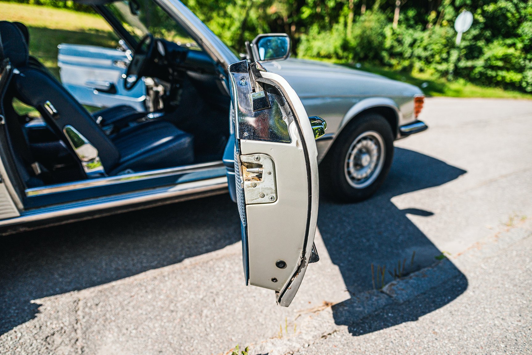 Interior image of 1972 Mercedes-Benz 350 SL