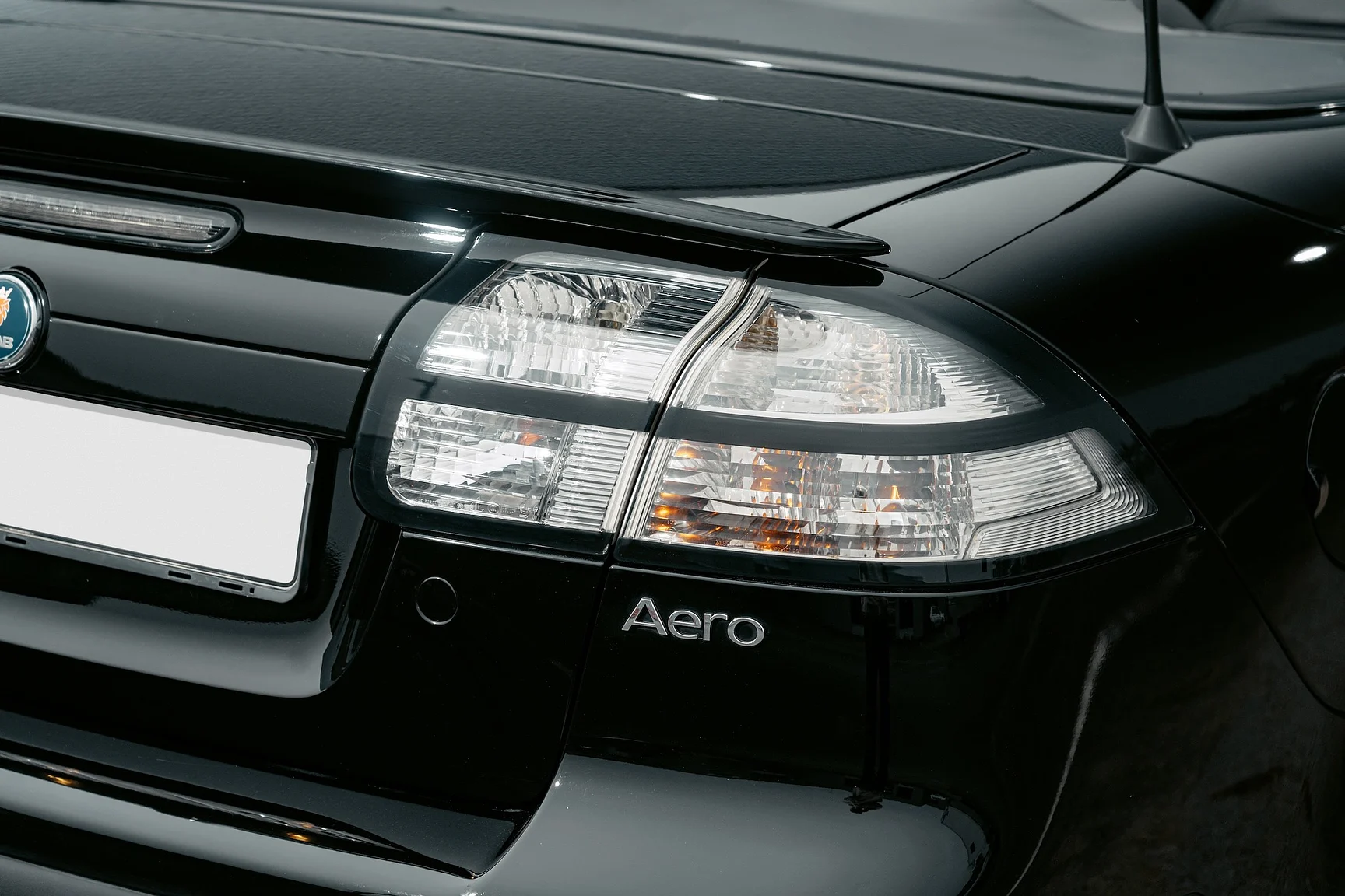 Exterior image of 2004 SAAB 9-3 Aero 2.0T Cabriolet (56)