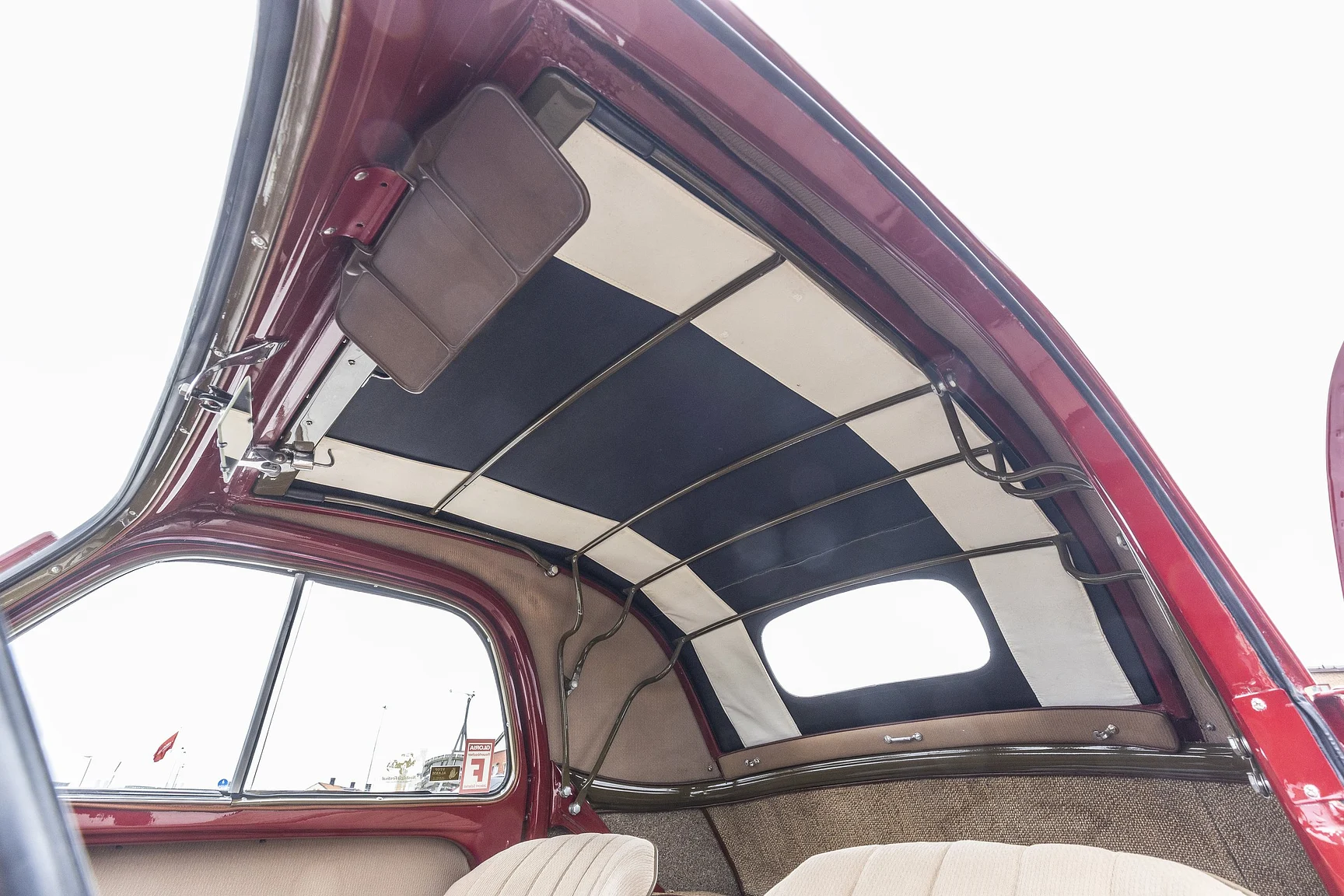 Interior image of 1947 Fiat 500A Topolino Convertible - NO RESERVE (8)