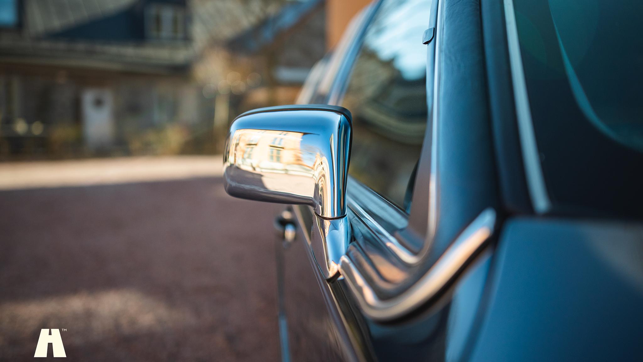 Exterior image of 1992 Lincoln Town Car Limousine 