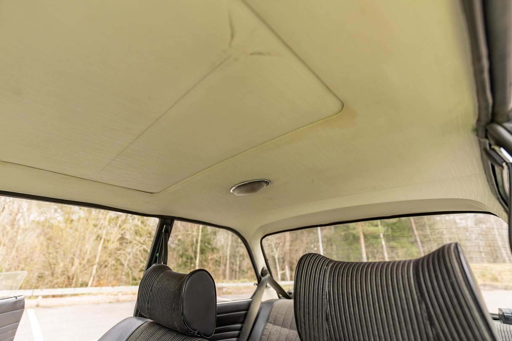 Interior image of 1975 BMW 2002