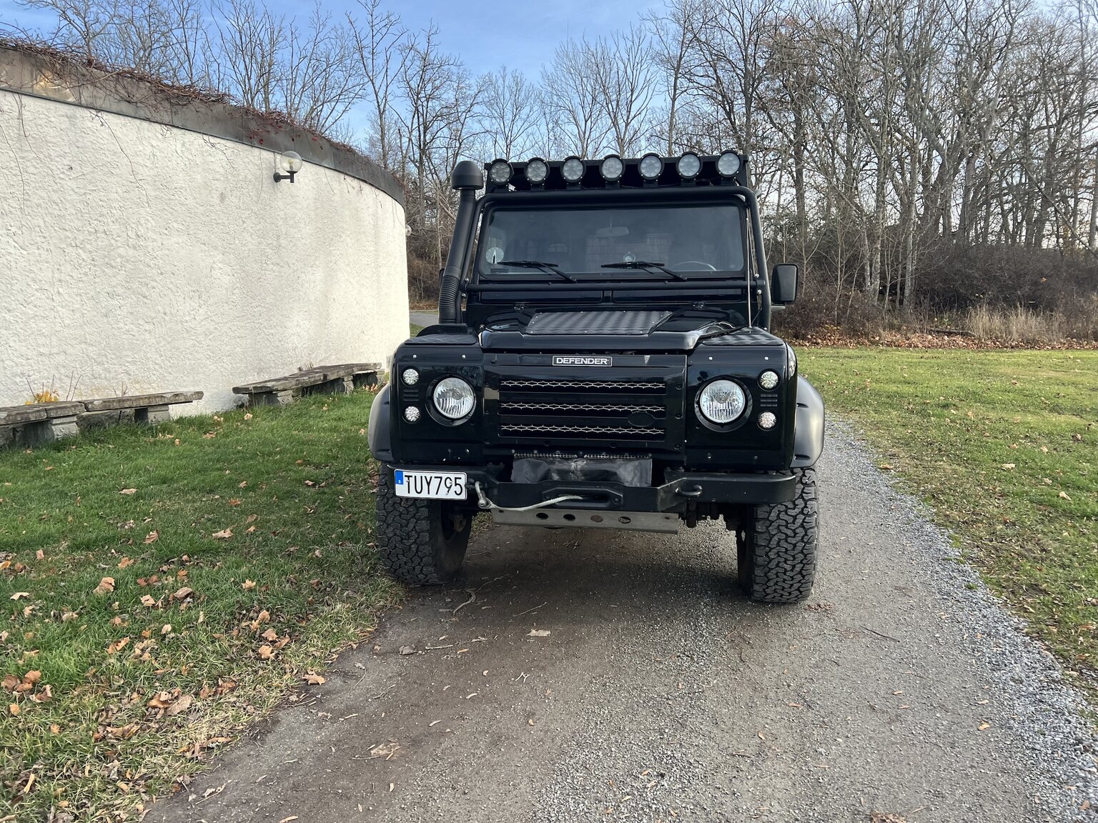 Exterior image of 2002 Land Rover Defender 90 2.5 Td5