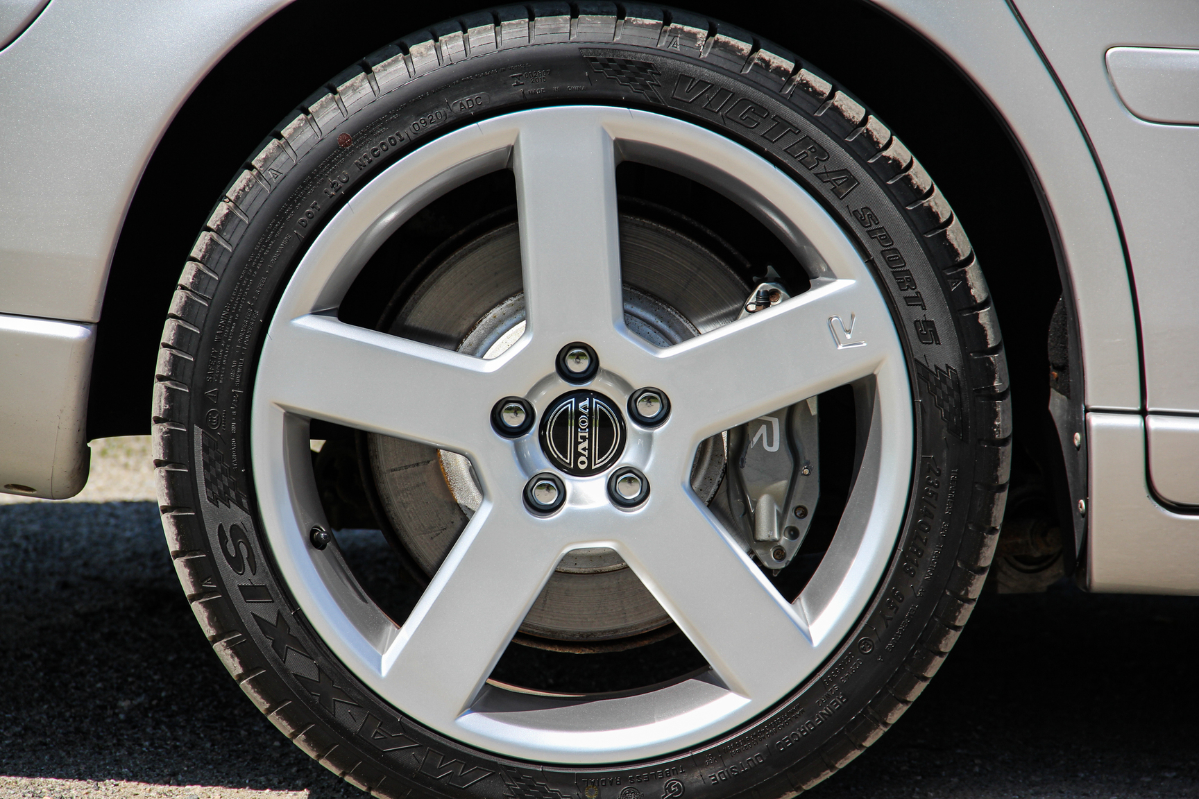 Aussenfoto 2005 Volvo V70 R AWD (48)