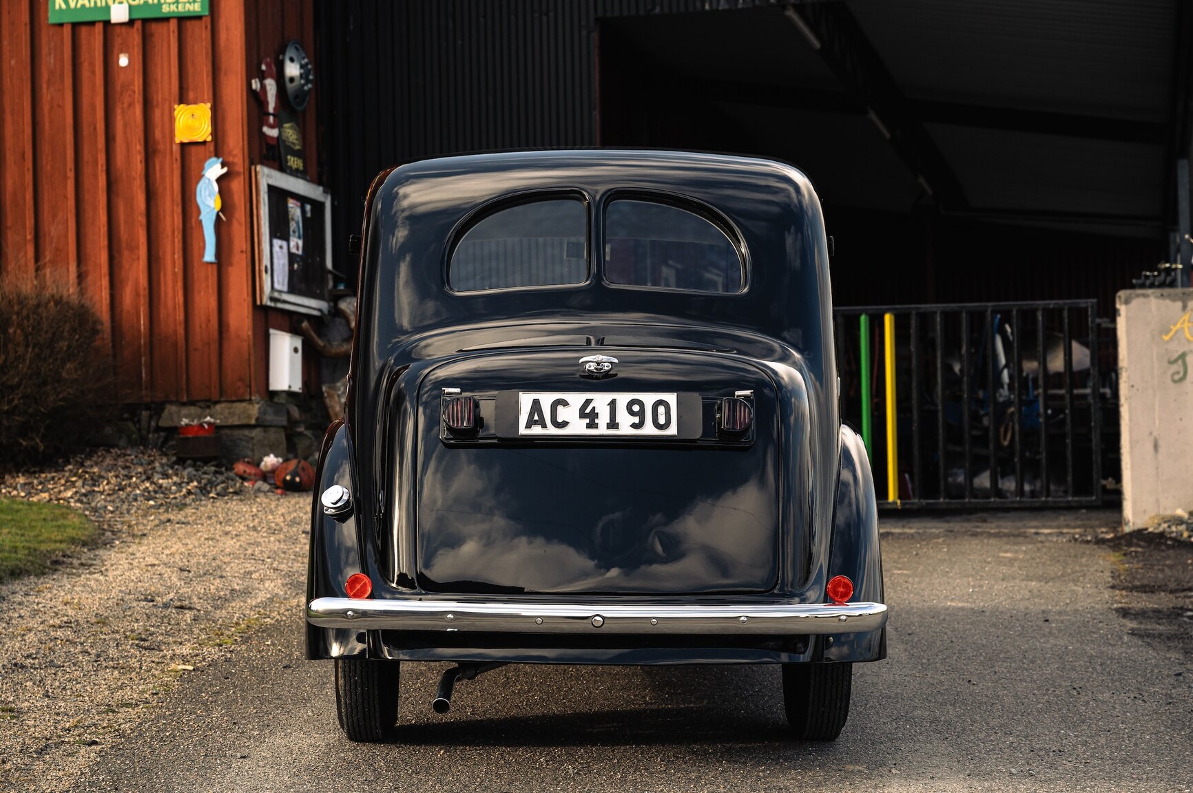 Exterior image of 1937 Austin Ten-Four 10-4