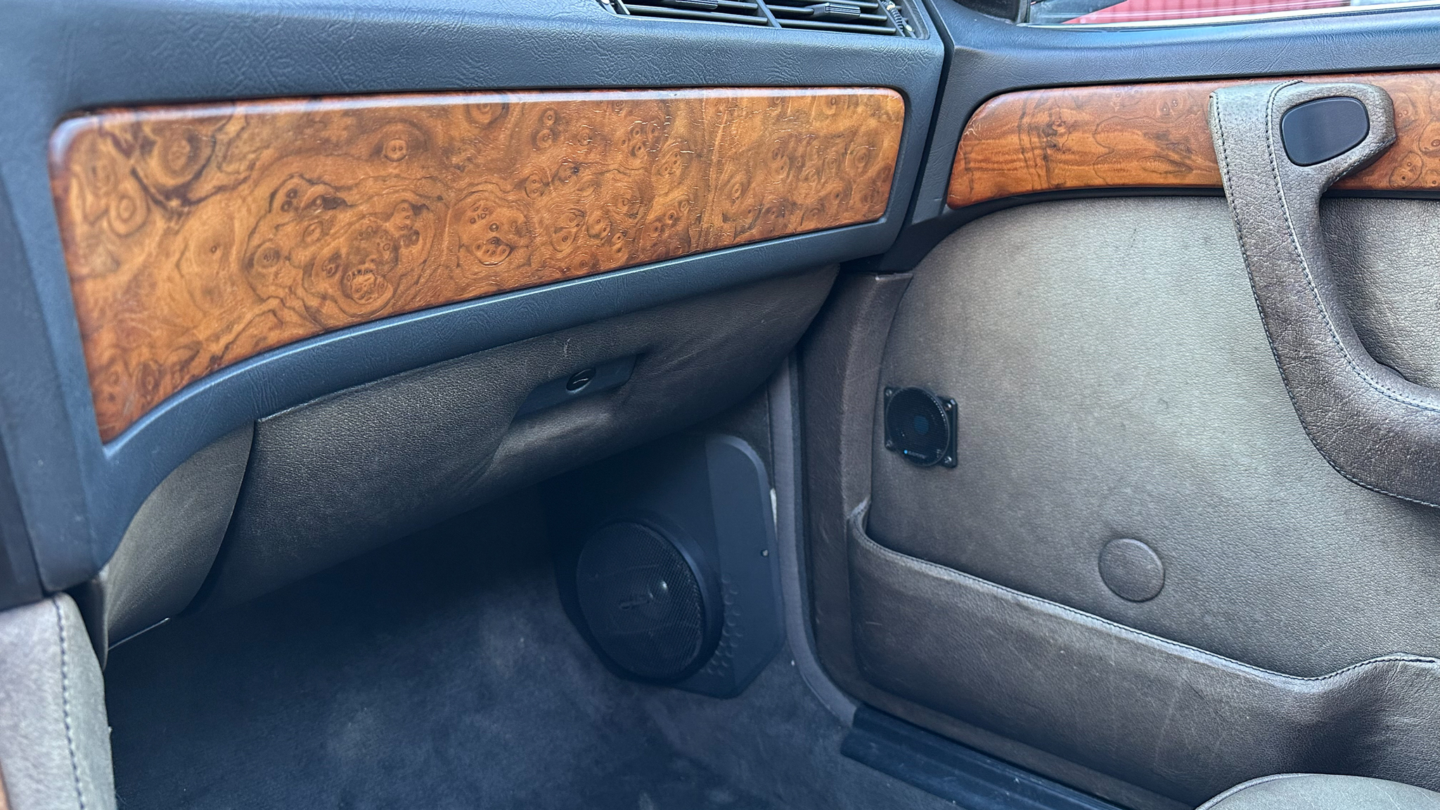 Interiörbild 1984 BMW 745i Executive Automat