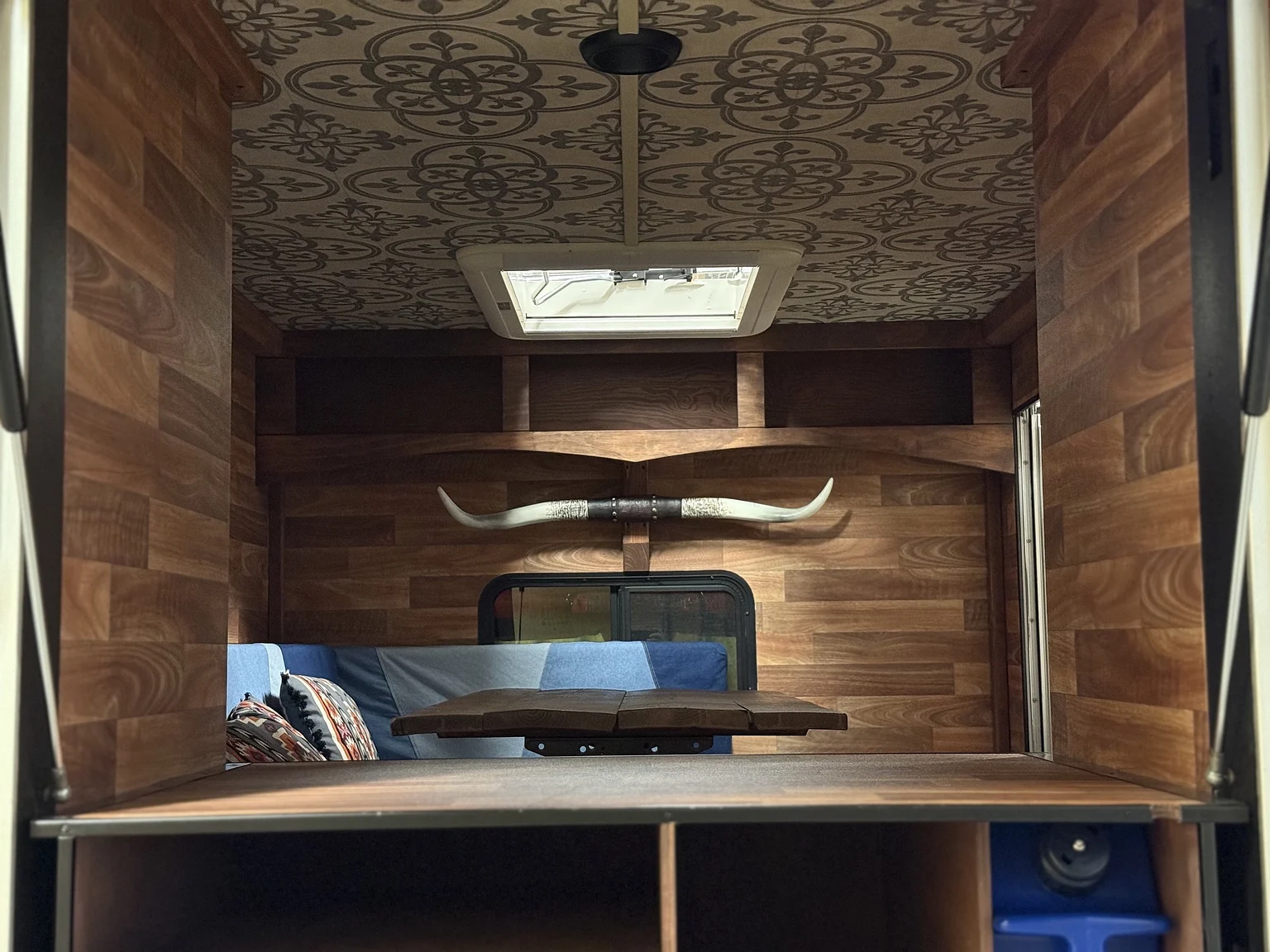 Interior image of 2020 Dodge Ram 2500 Overland (43)