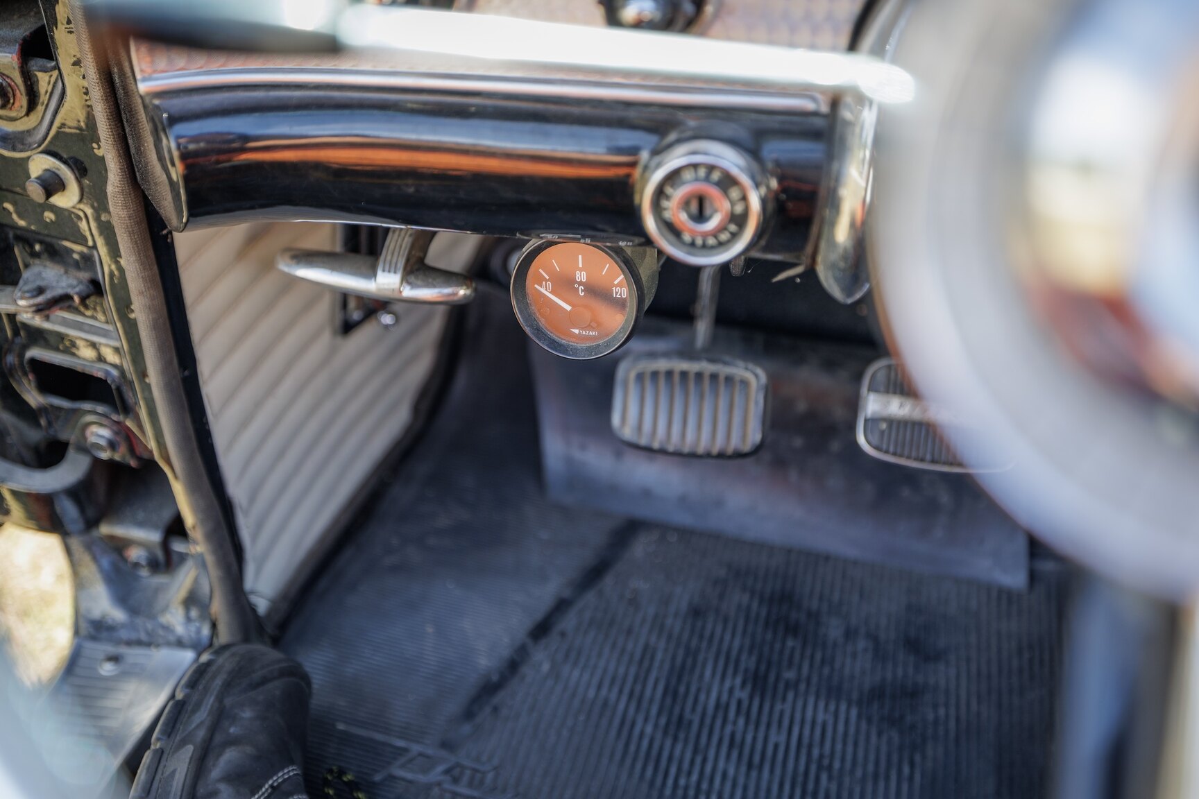 Innenraumfoto von 1956 Ford Thunderbird