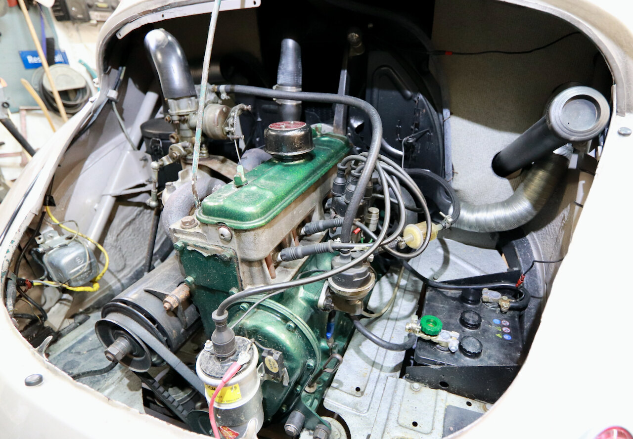 Image of 1959 Renault 4CV mechanics
