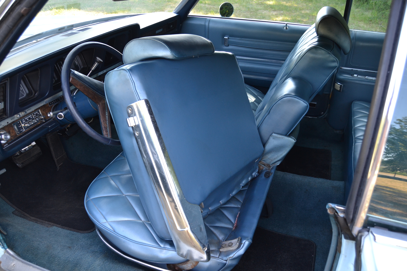 Innenraumfoto von 1970 Oldsmobile Ninety eight Convertible (10)