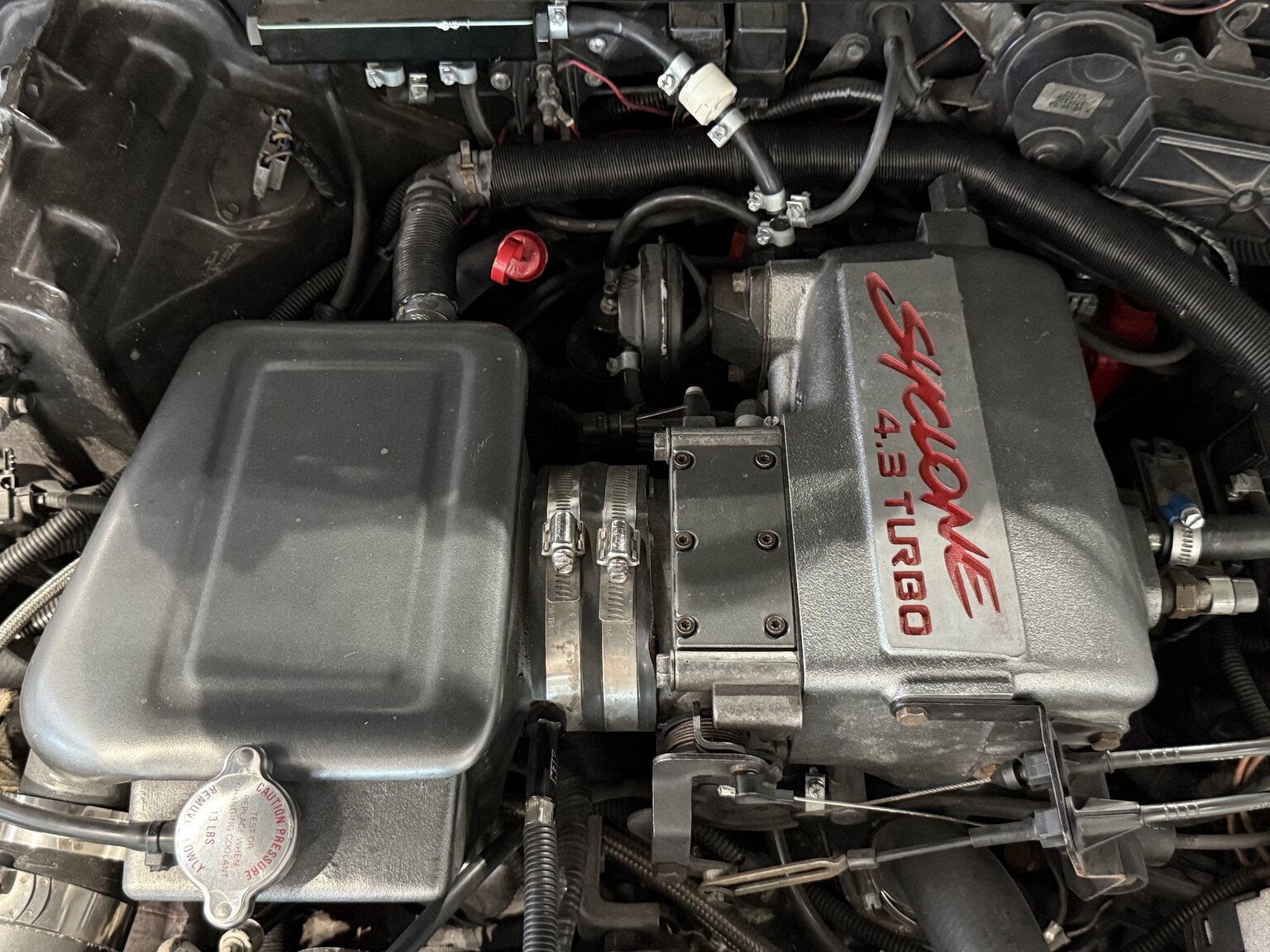 Image of 1992 GMC Typhoon  mechanics