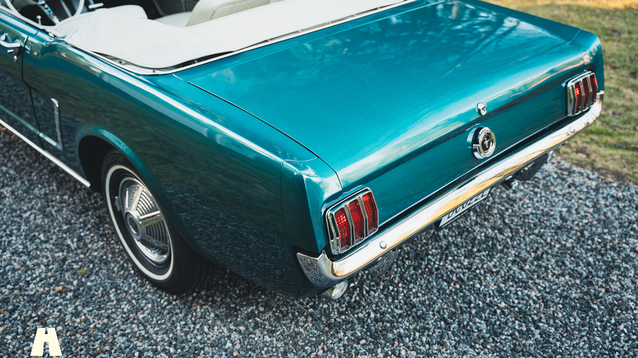 Exterior image of 1965 Ford Mustang Cabriolet (17)