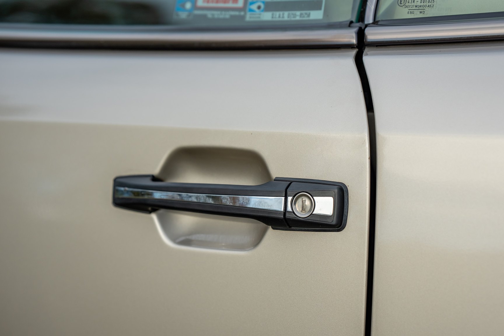 Exteriörbild på 1992 Mercedes-Benz 300 CE-24