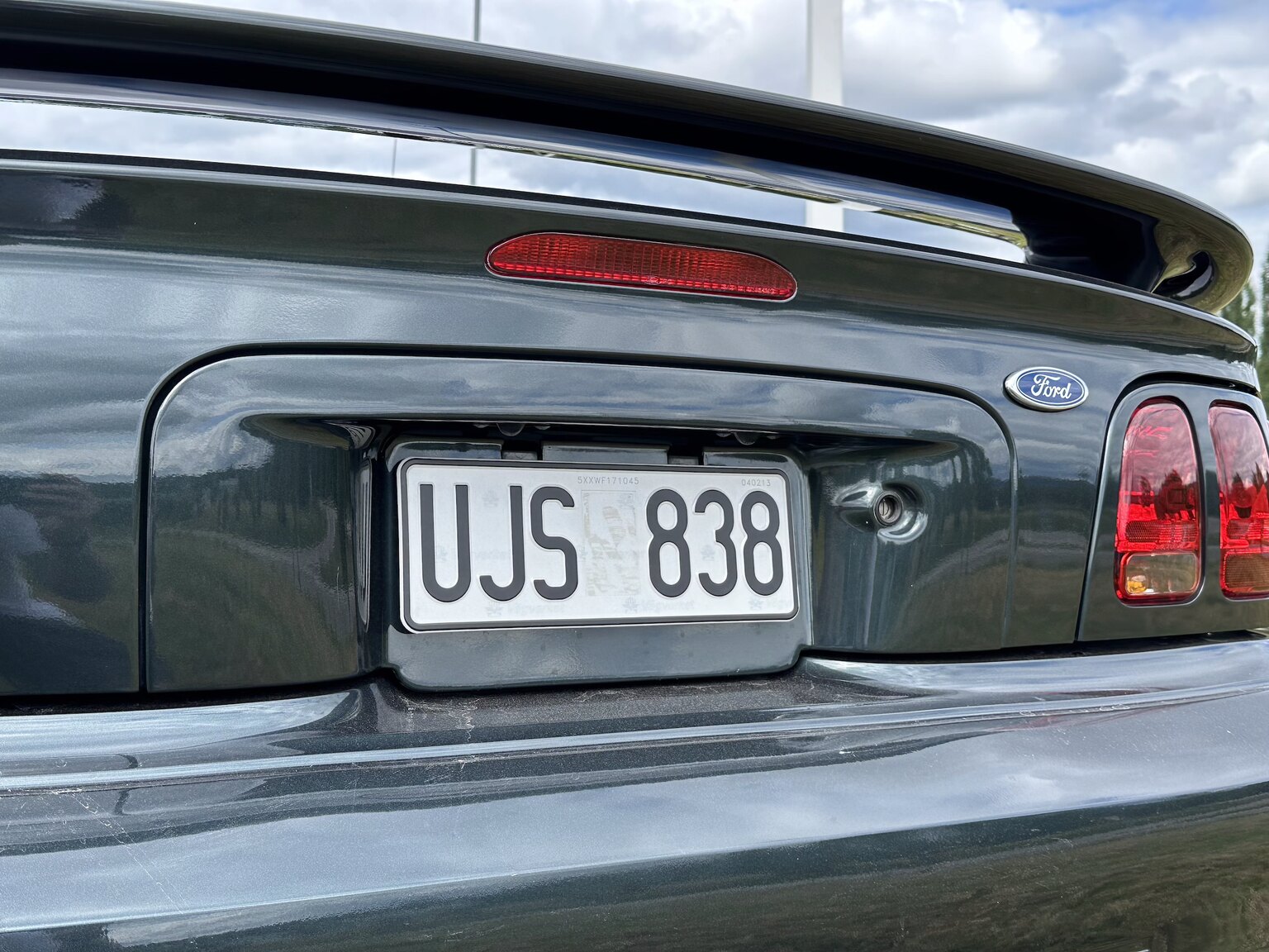 Exterior image of 1998 Ford Mustang GT Convertible