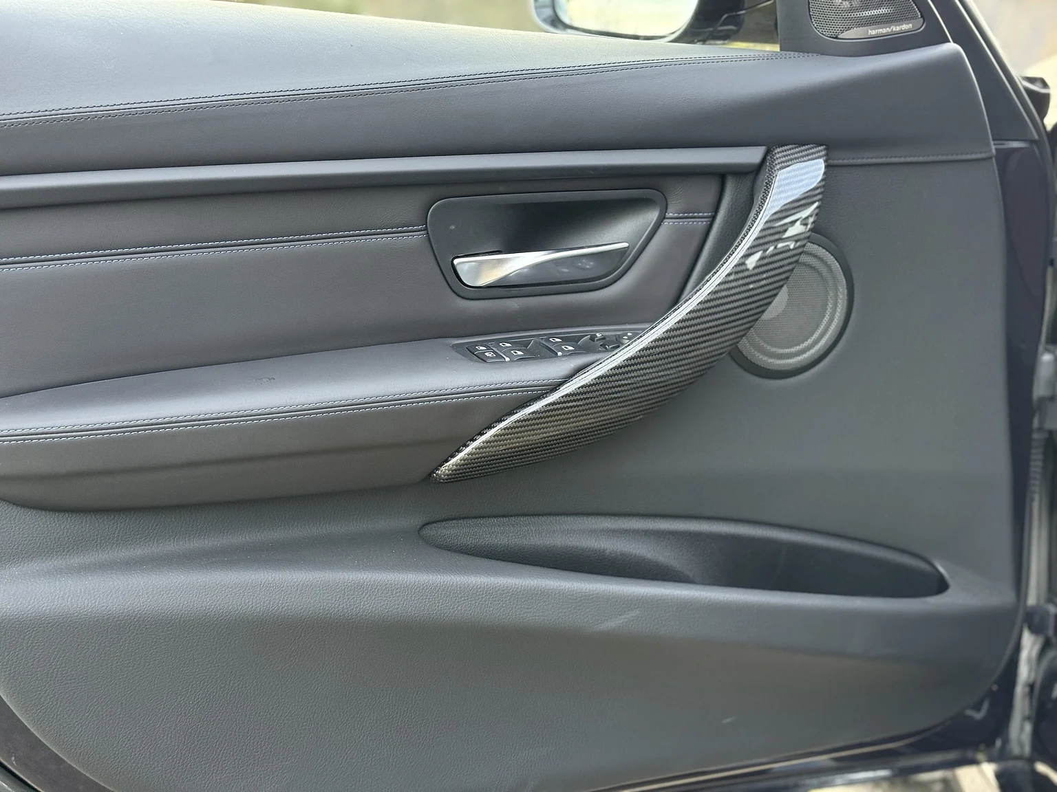 Interior image of 2017 BMW M3 Competition 30 Jahre (2)