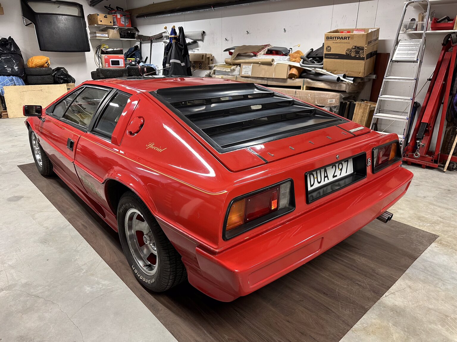Exteriörbild på 1977 Lotus Esprit S1