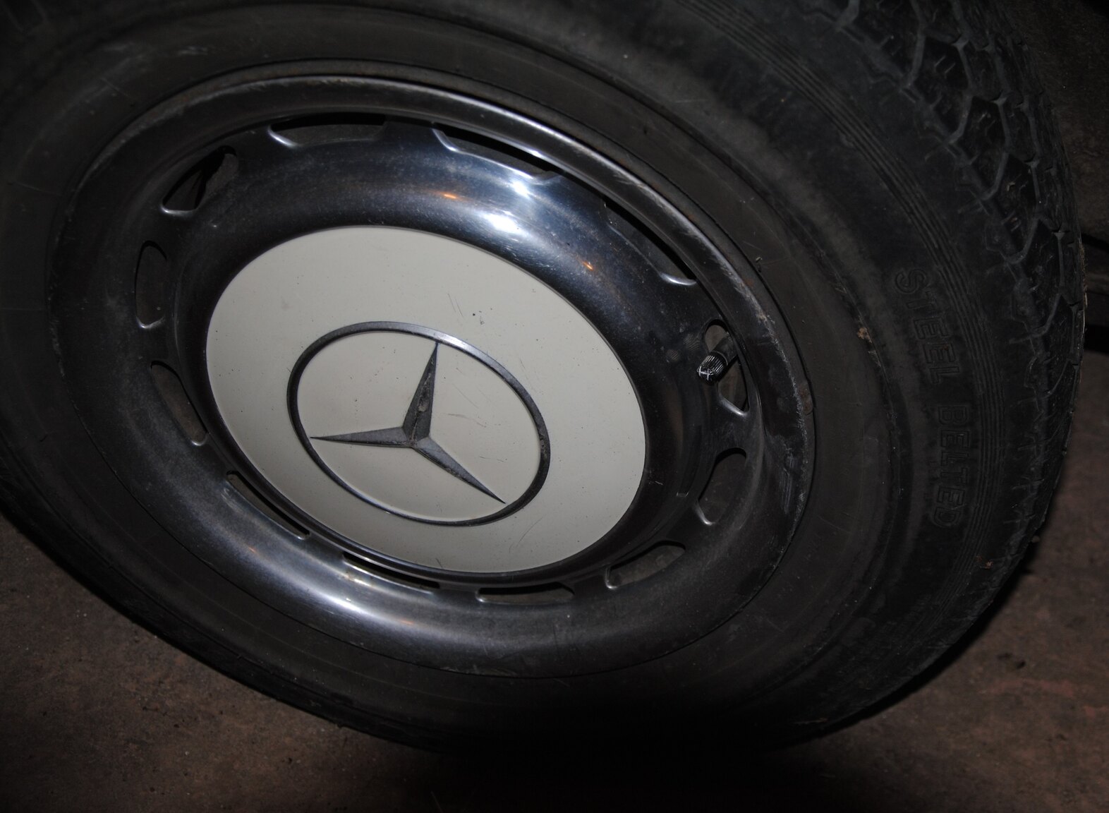 Exteriörbild på 1971 Mercedes-Benz 220D