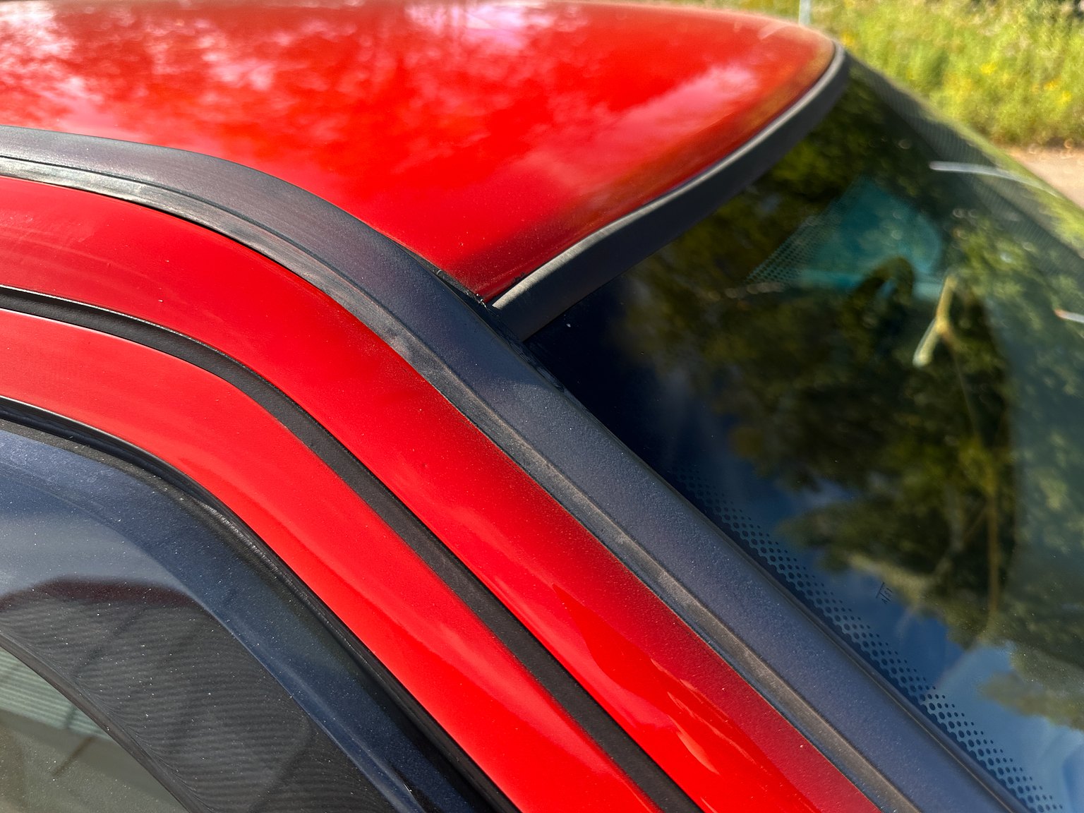 Exterior image of 1996 Volvo 850 R