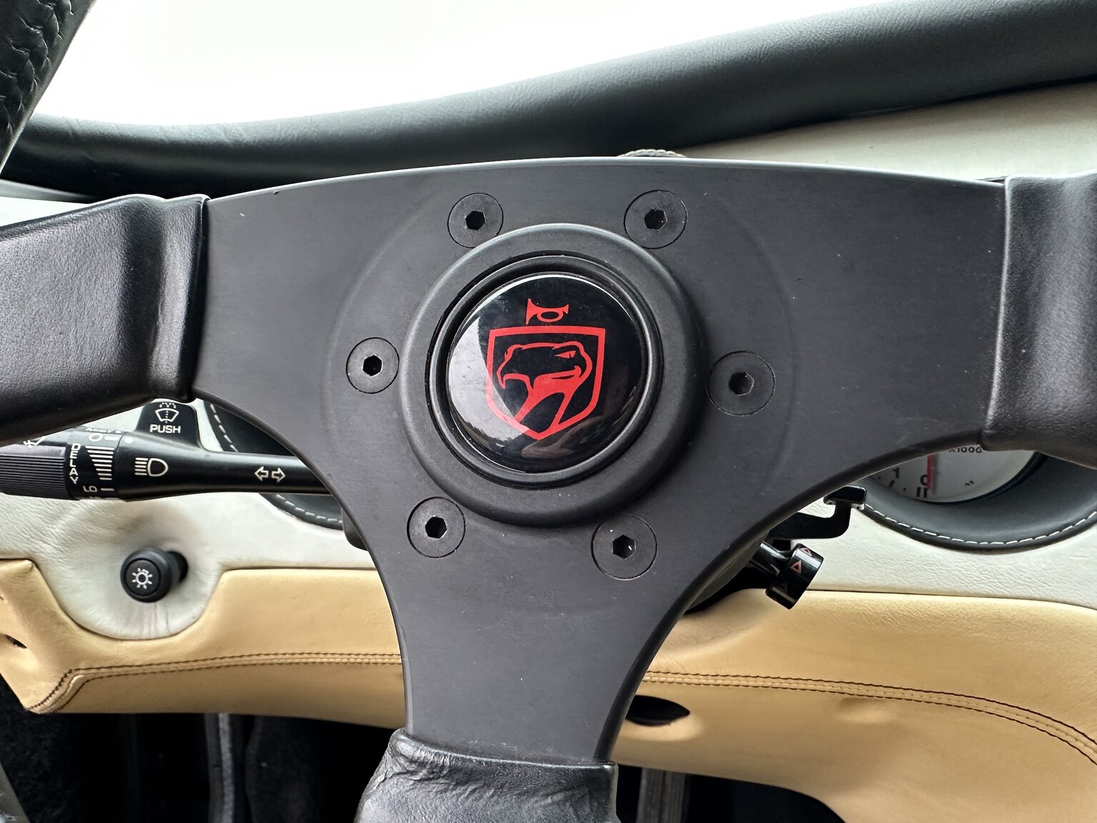 Interiörbild 1994 Chrysler Viper RT/10
