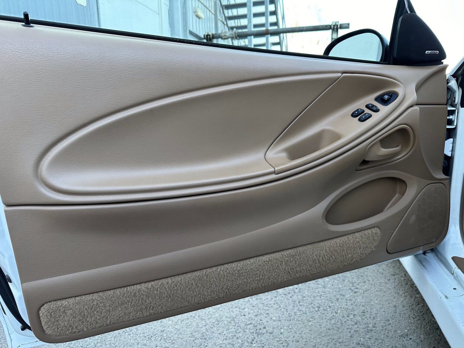 Interior image of 1997 Ford Mustang Saleen S-281 Cobra