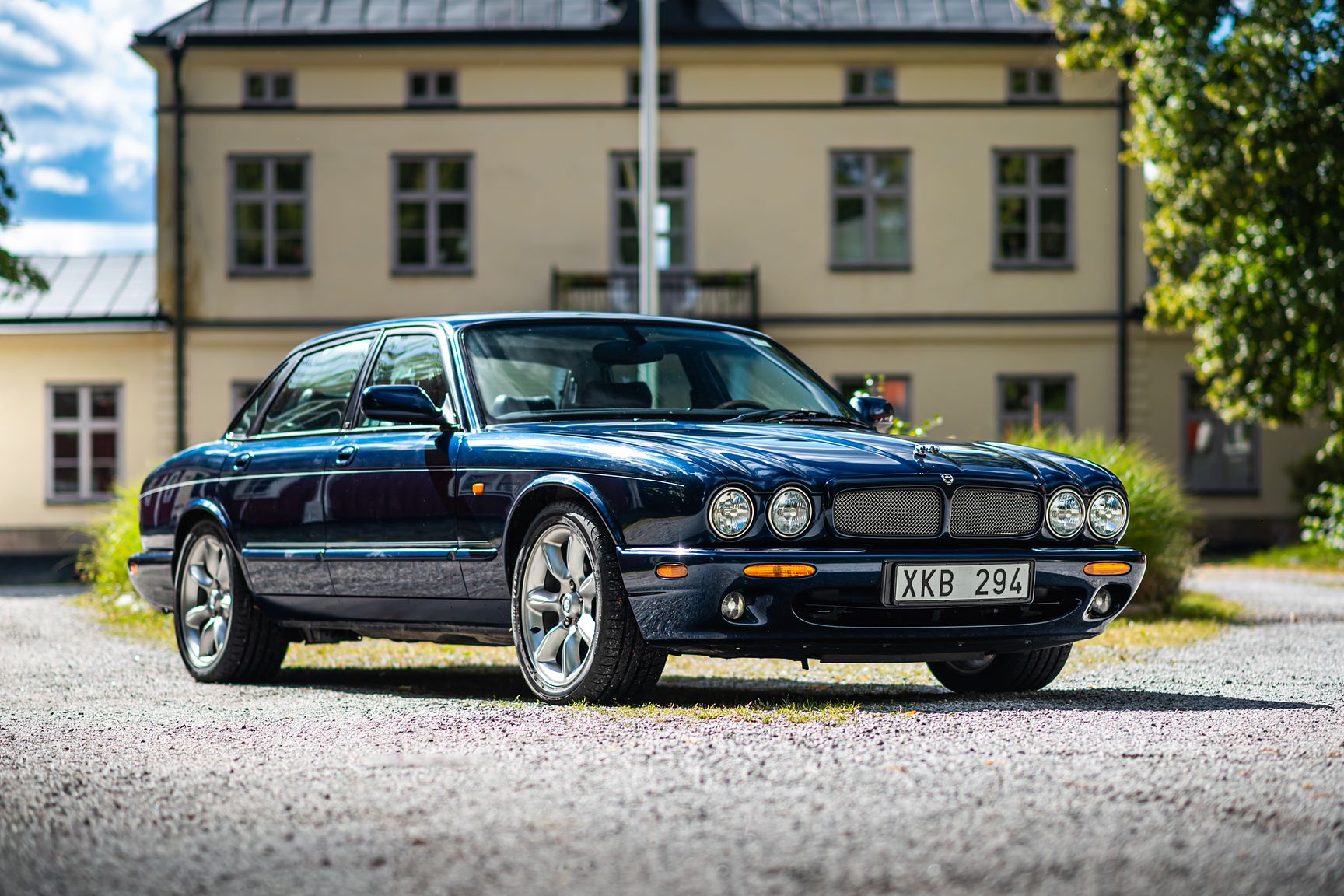 Exterior image of 2001 Jaguar XJR