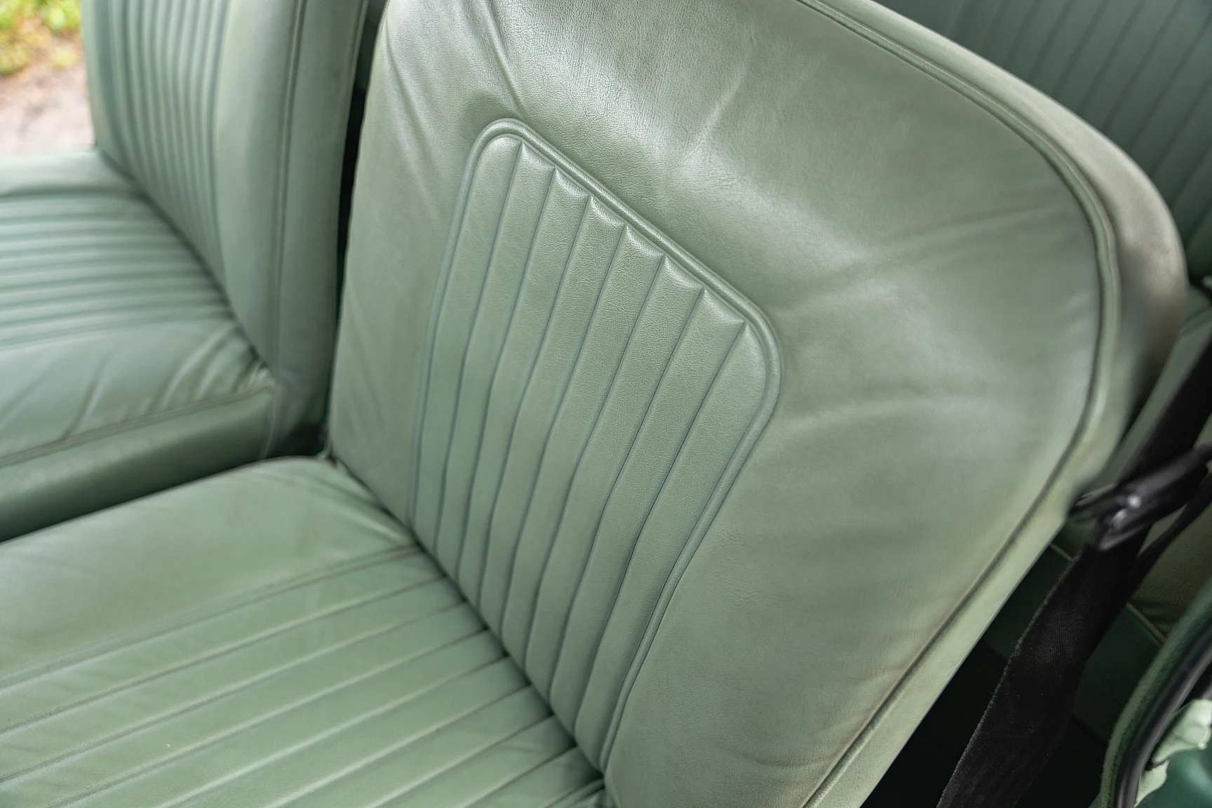 Interior image of 1968 Morris Minor Traveller (19)