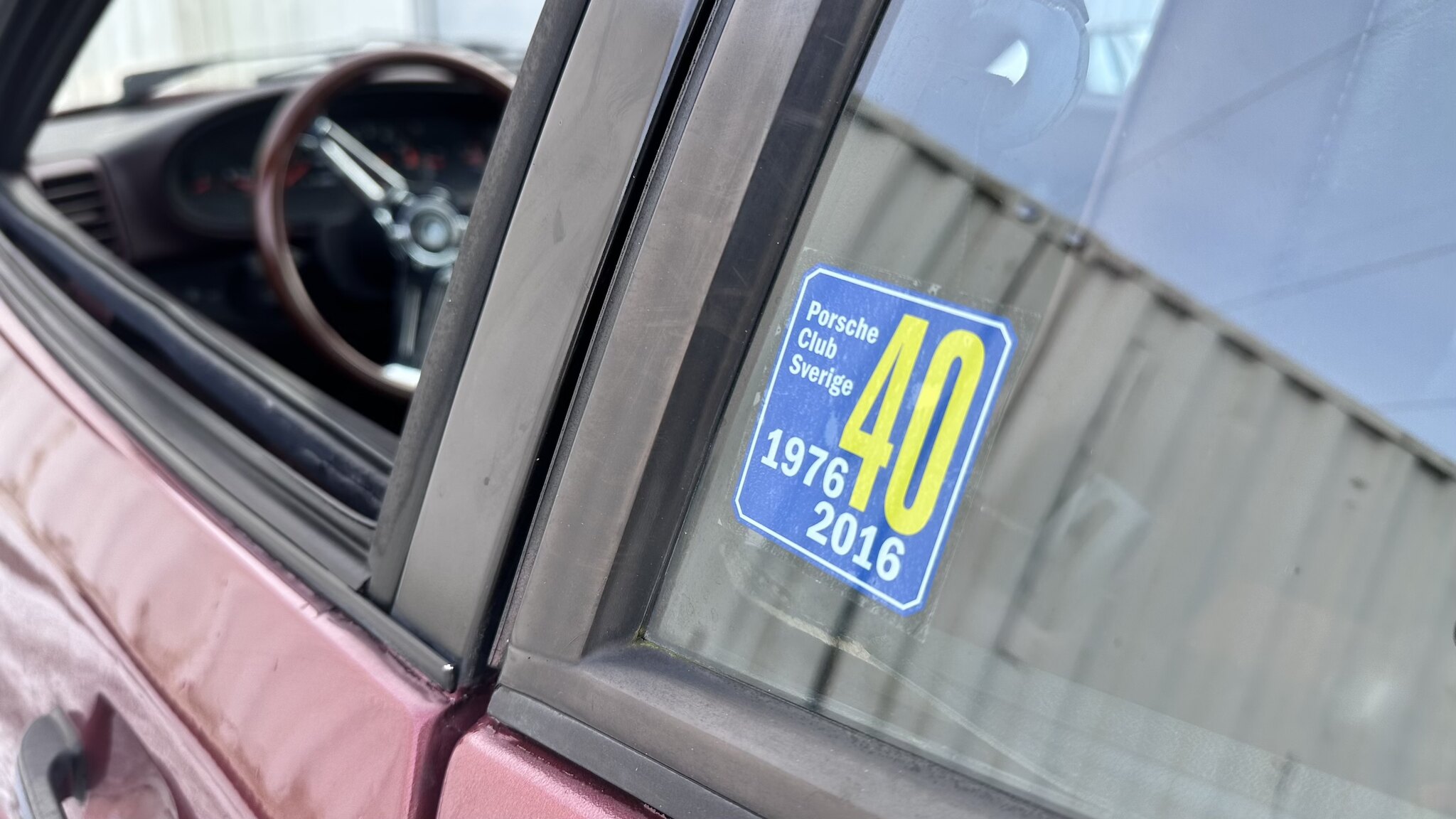 Exterior image of 1986 Porsche 944