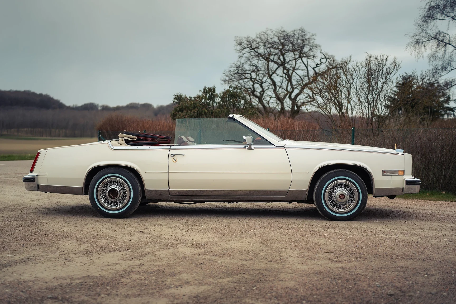 Aussenfoto 1984 Cadillac Eldorado Biarritz Convertible (3)