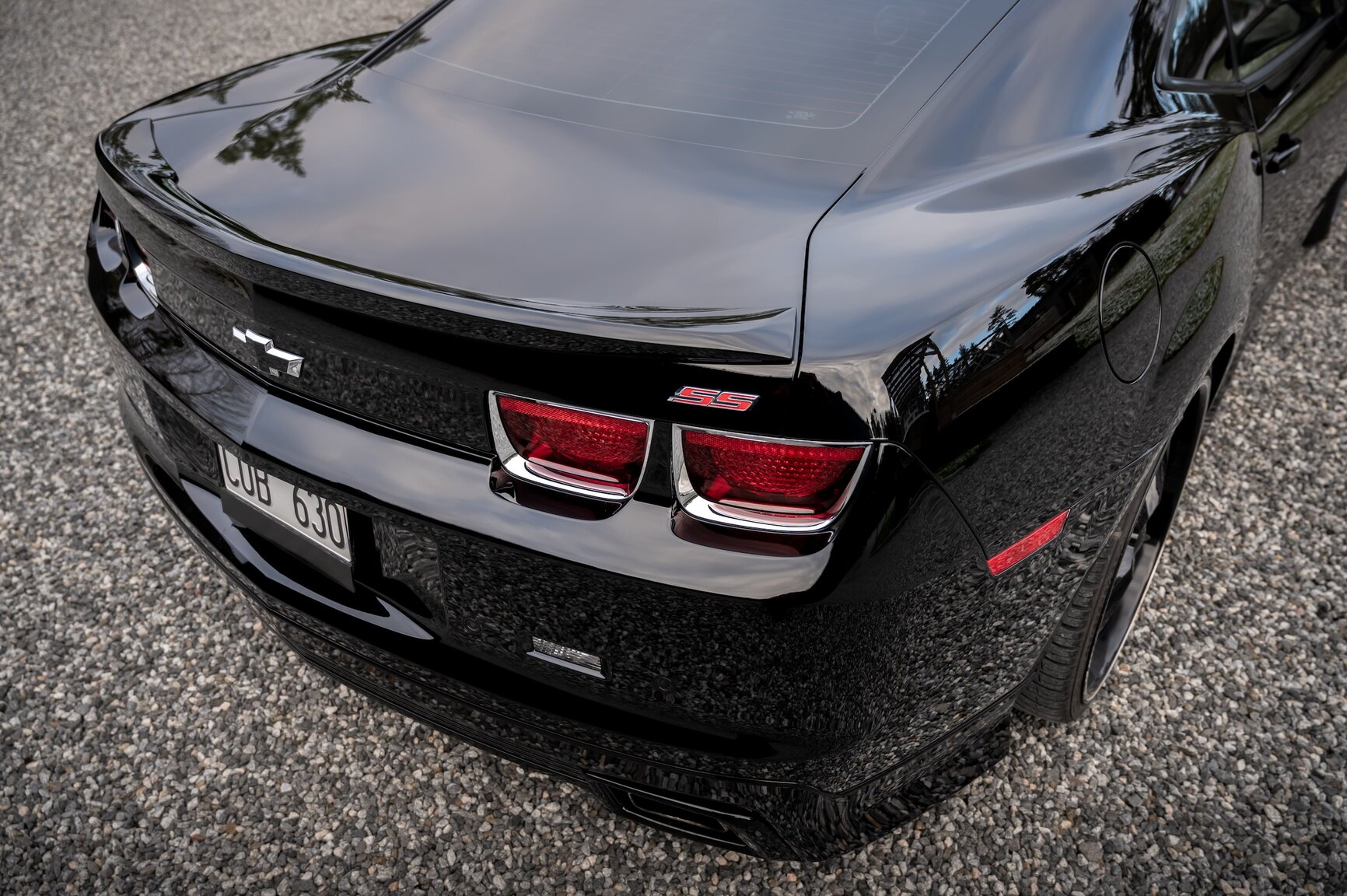 Exterior image of 2010 Chevrolet Camaro SS (22)