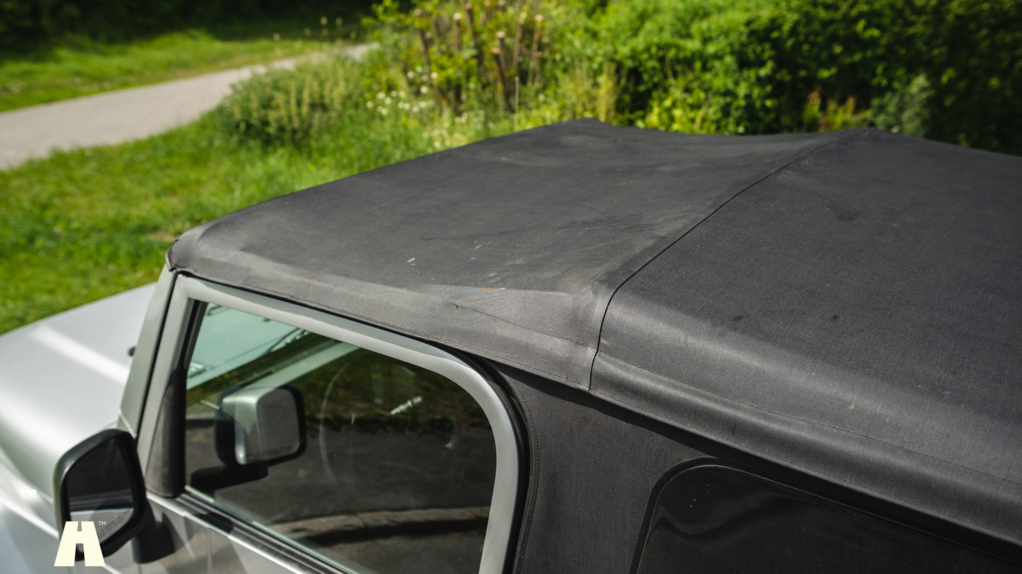 Exteriörbild på 2006 Jeep Wrangler 4.0L Sahara 