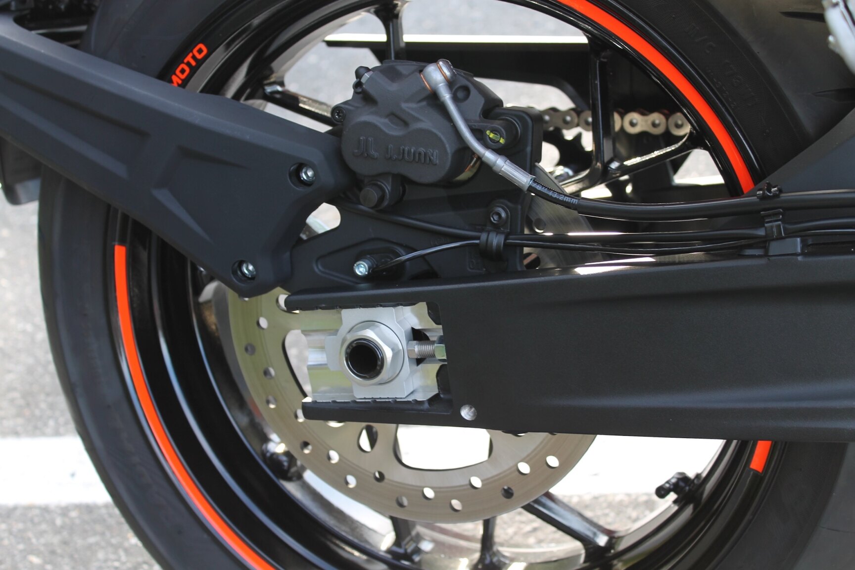 2023 CFMOTO 800NK, Mekanik