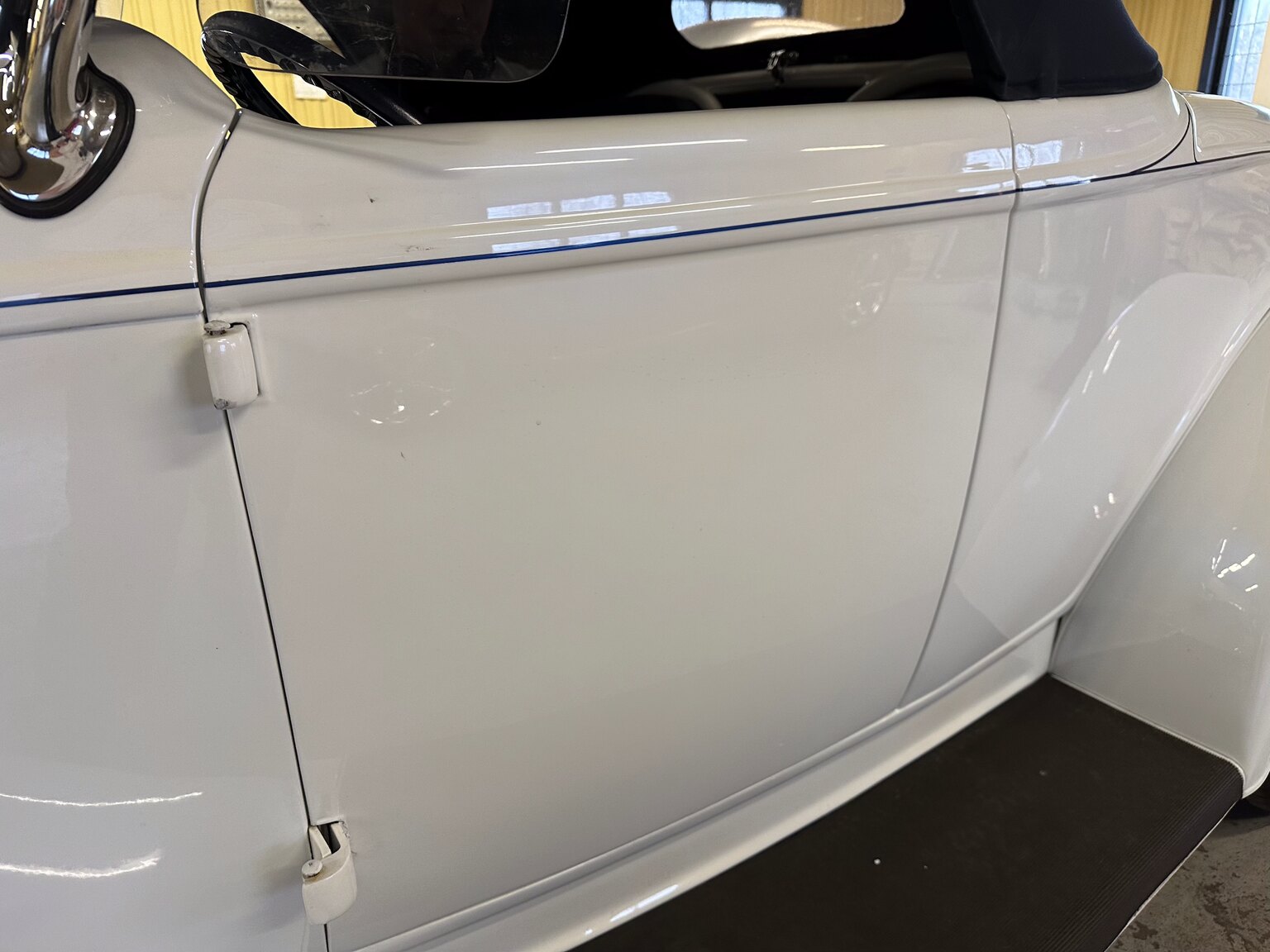 Exteriörbild på 1932 Custom Ford Rod White Ice