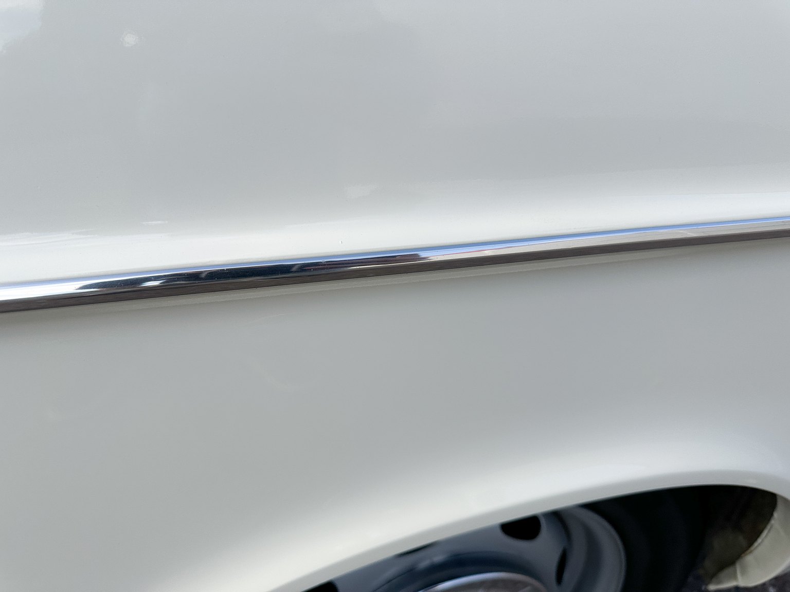 Exterior image of 1967 Volvo 144 1.8 