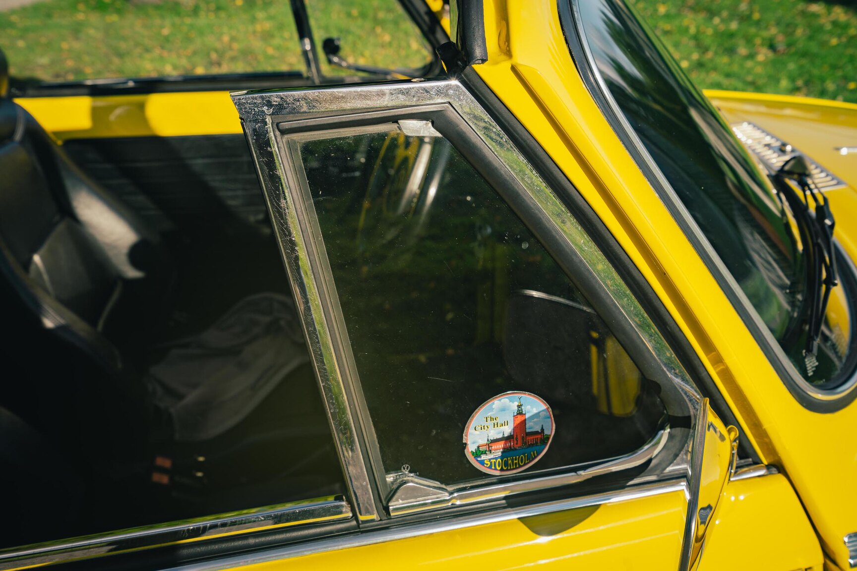Aussenfoto 1973 Volkswagen Bubbla Karmann 1303 LS (23)