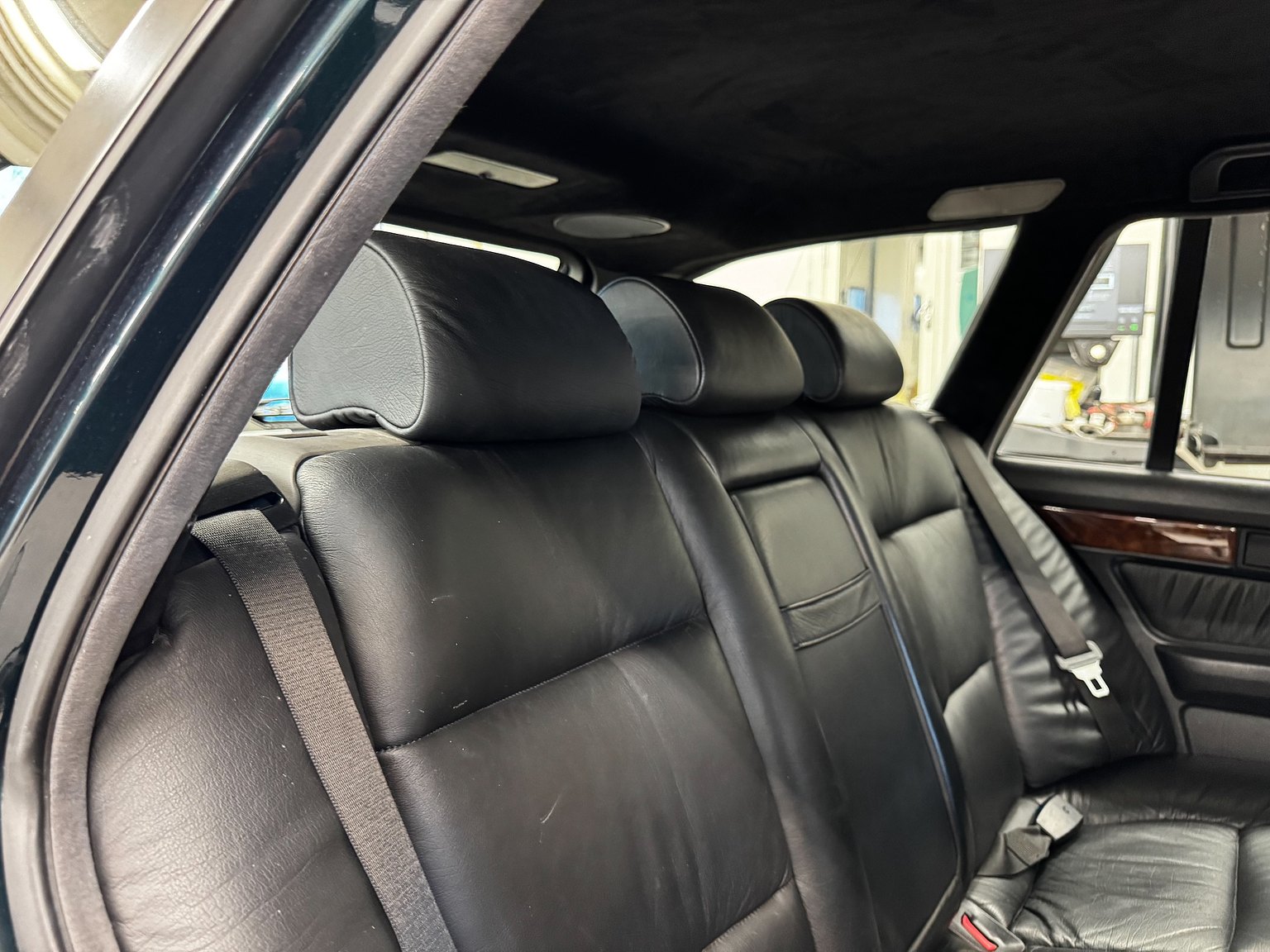 Interior image of 1995 BMW 540i Touring - NO RESERVE (32)