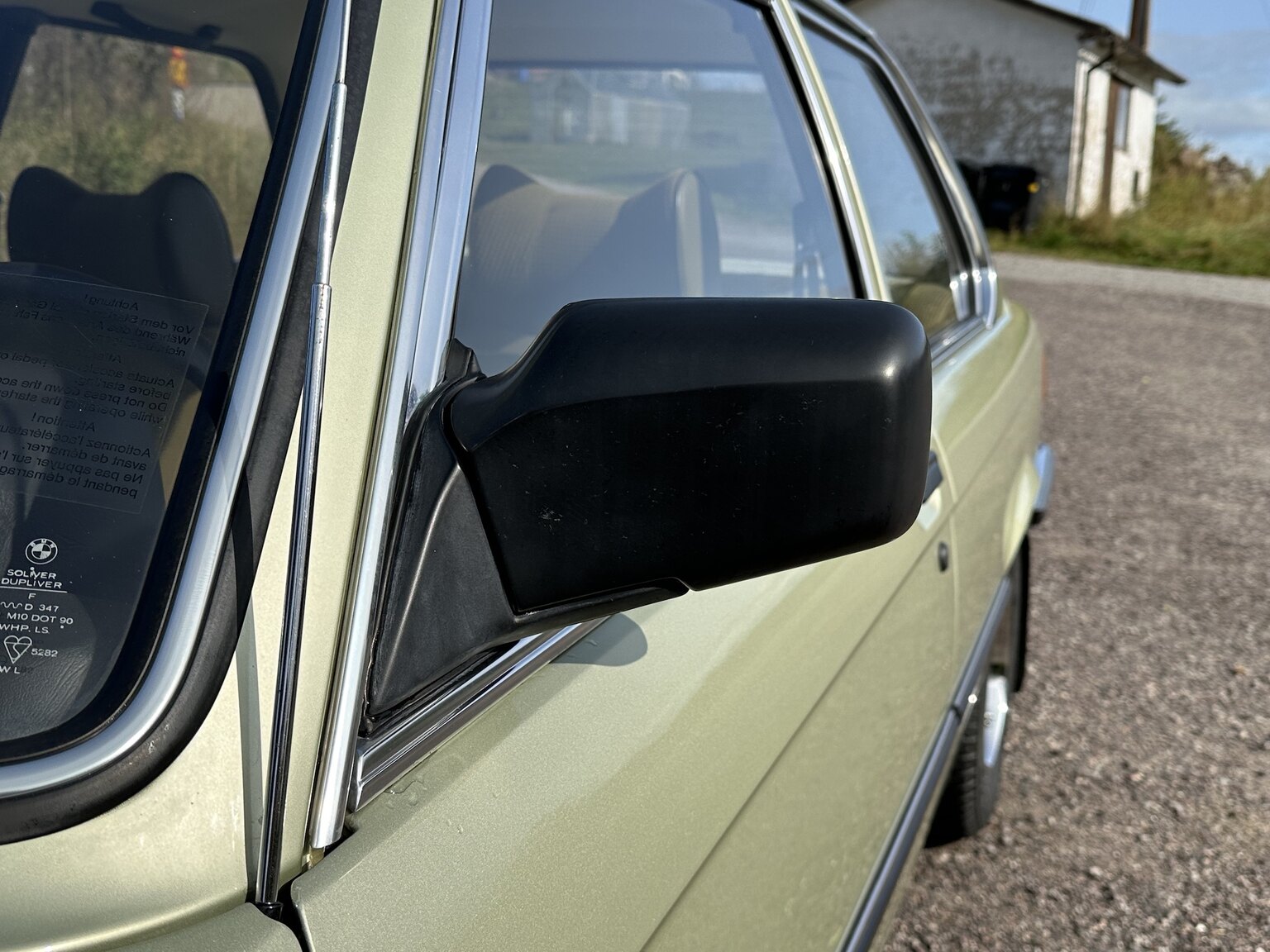 Exteriörbild på 1980 BMW 320i E21